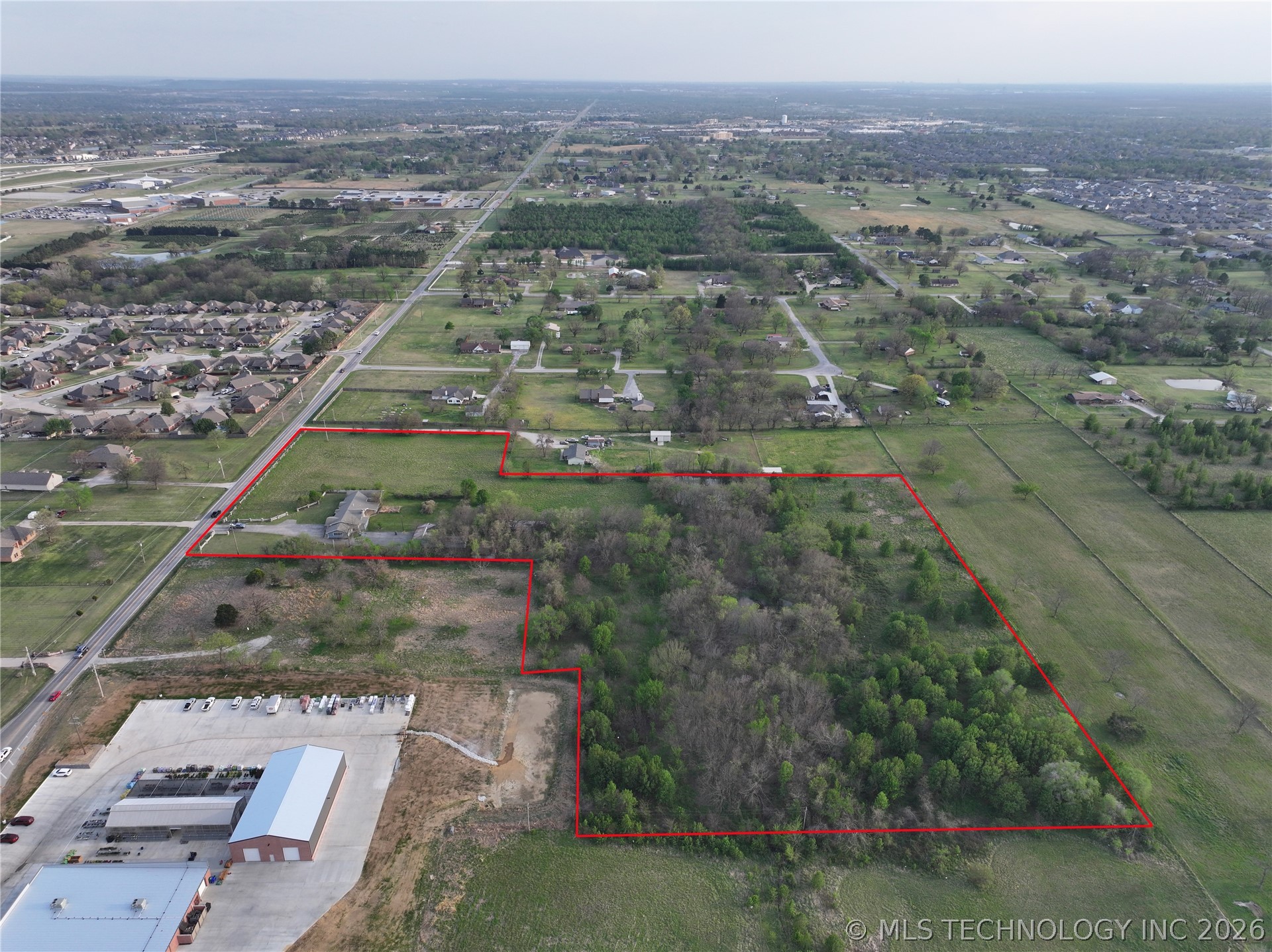11408 N 129th East Avenue Property Photo 10