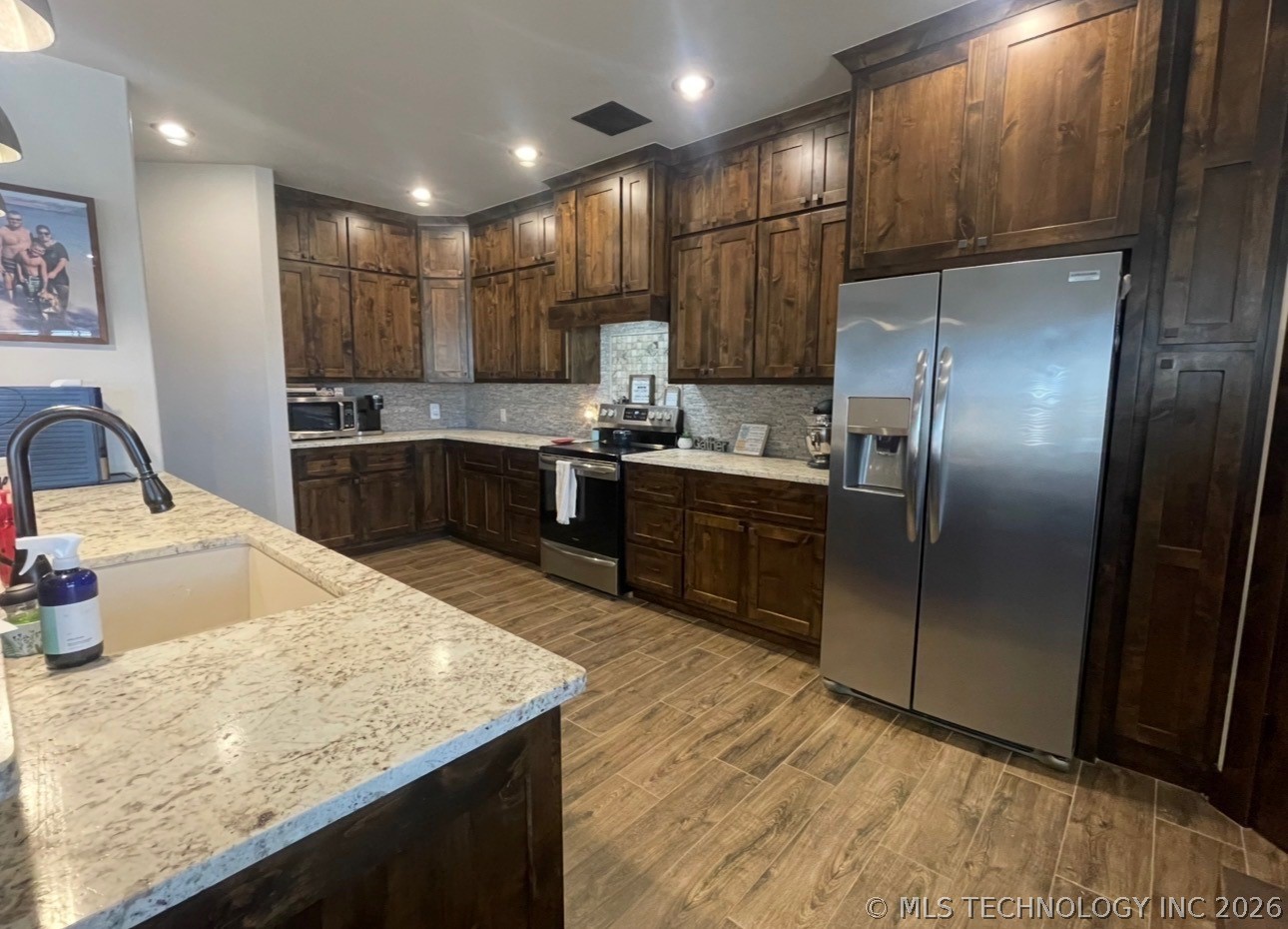 2720 Frink Property Photo 13