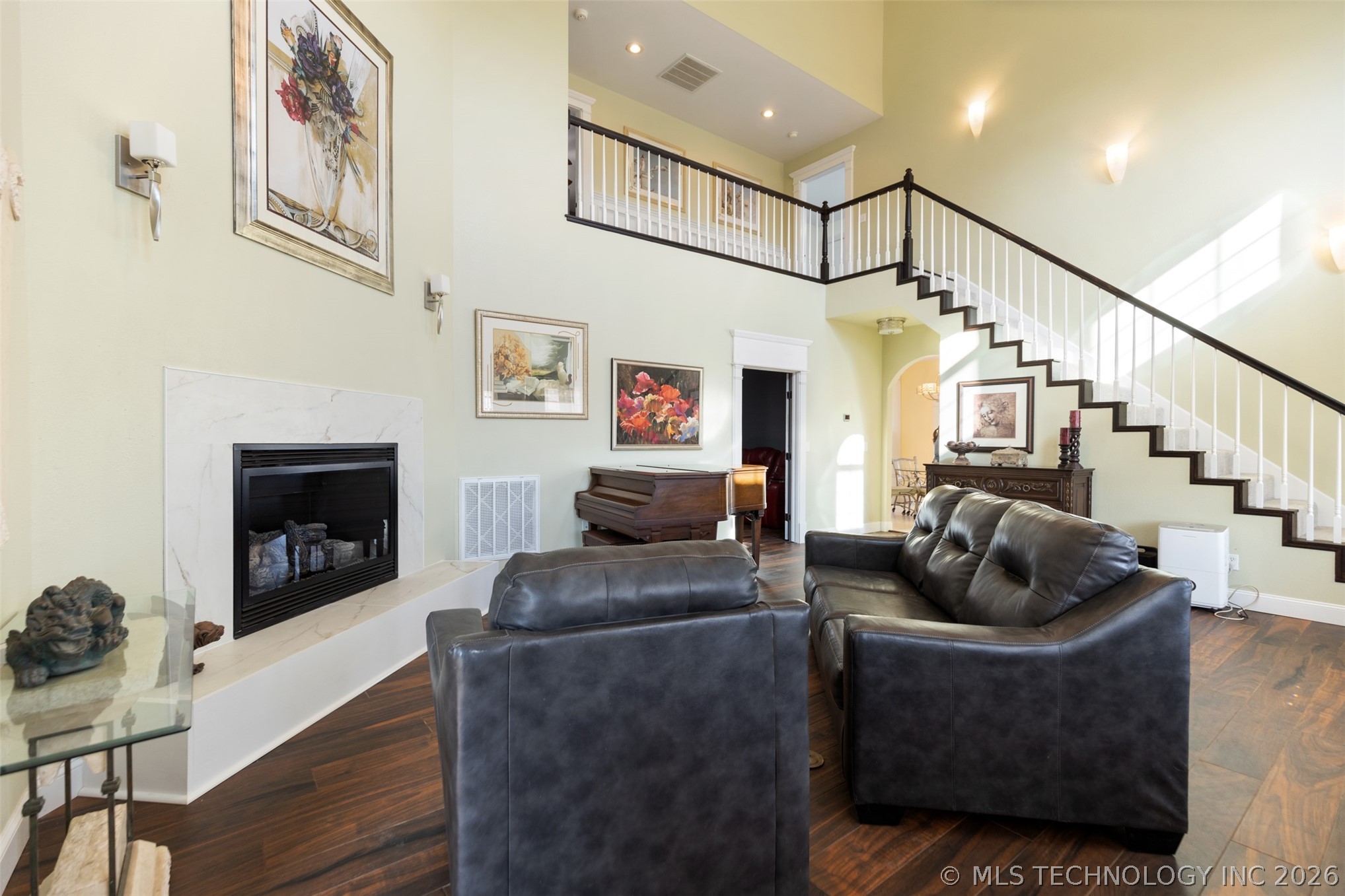 3300 S 4230 Road Property Photo 2
