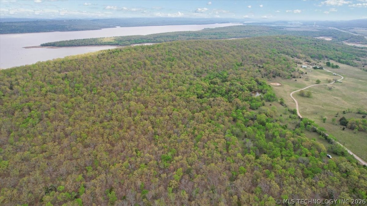 001 E Fred's Fish Camp Road Property Photo 8