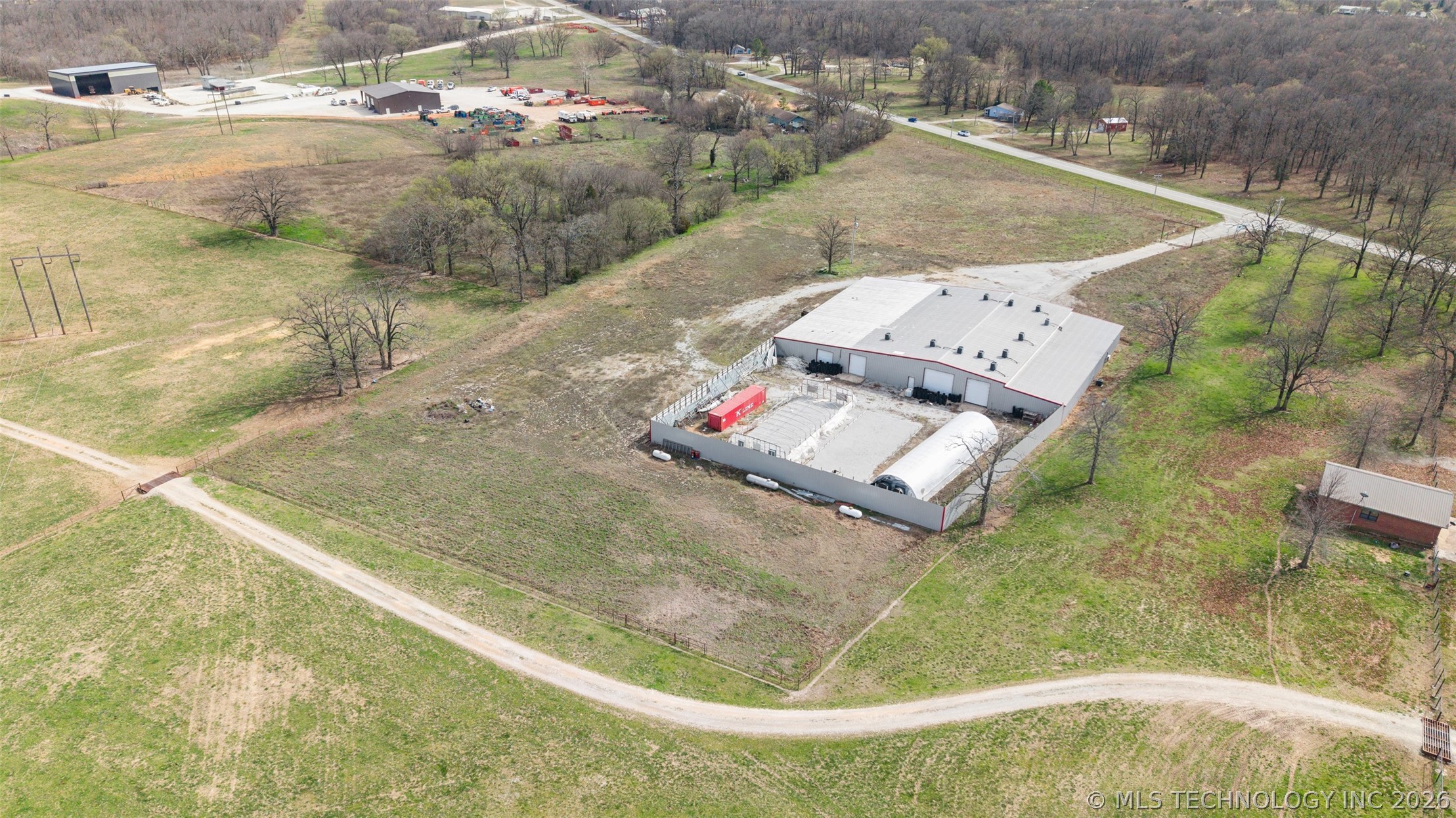 57530 E Us Hwy 59 Property Photo 9
