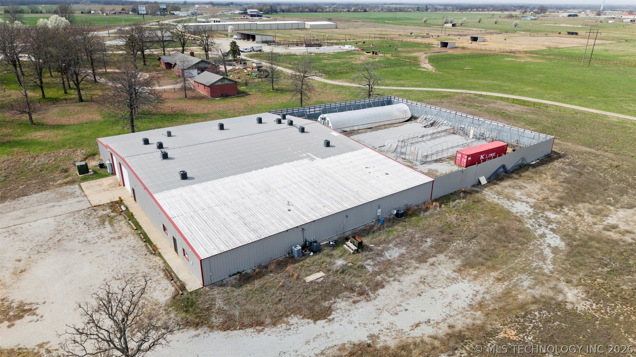 57530 E Us Hwy 59 Property Photo 10