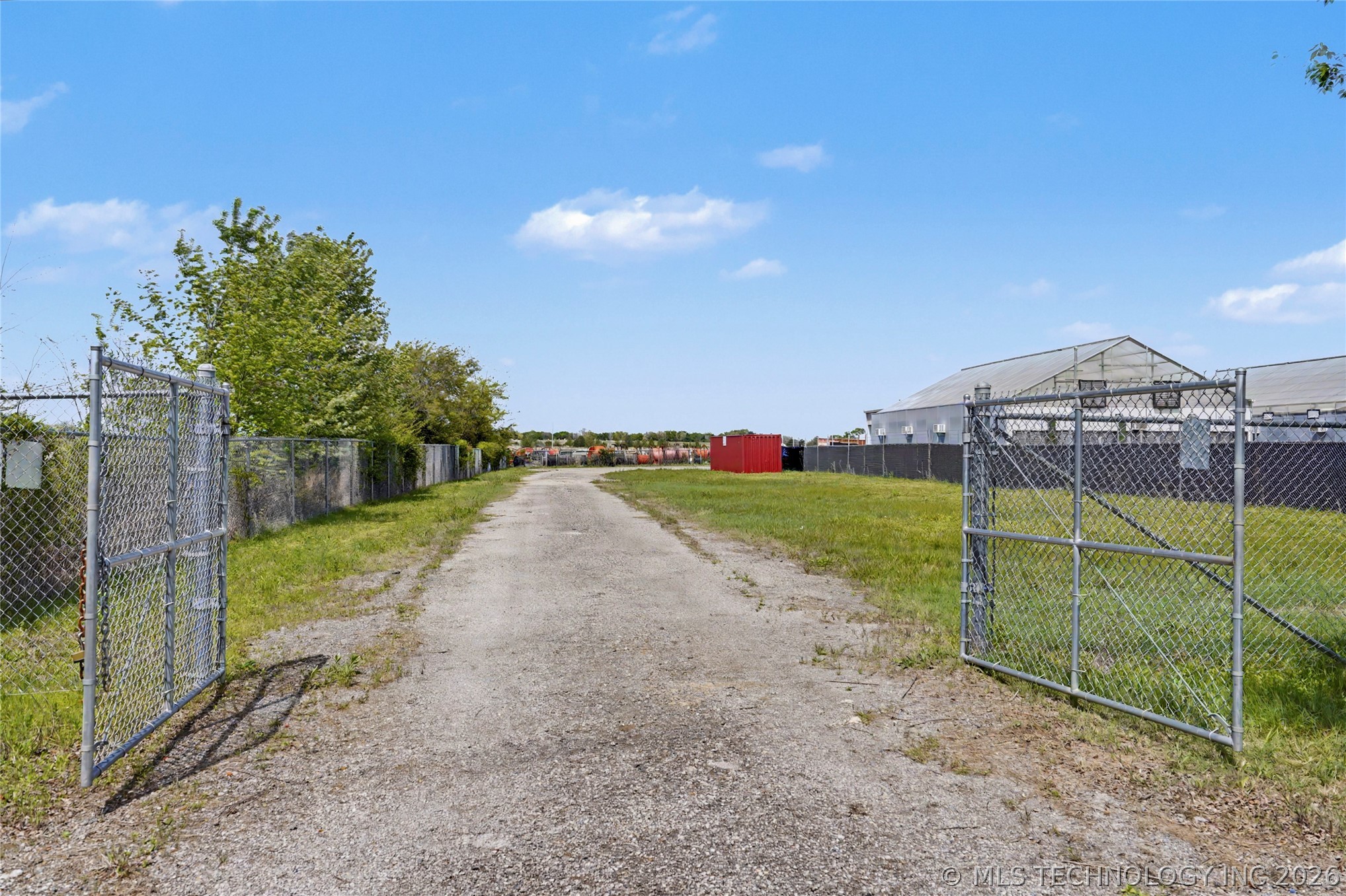 1024 N Broadway Avenue Property Photo 5