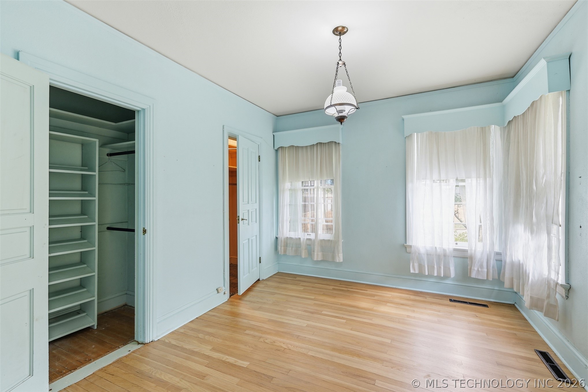 422 S Highland Property Photo 17