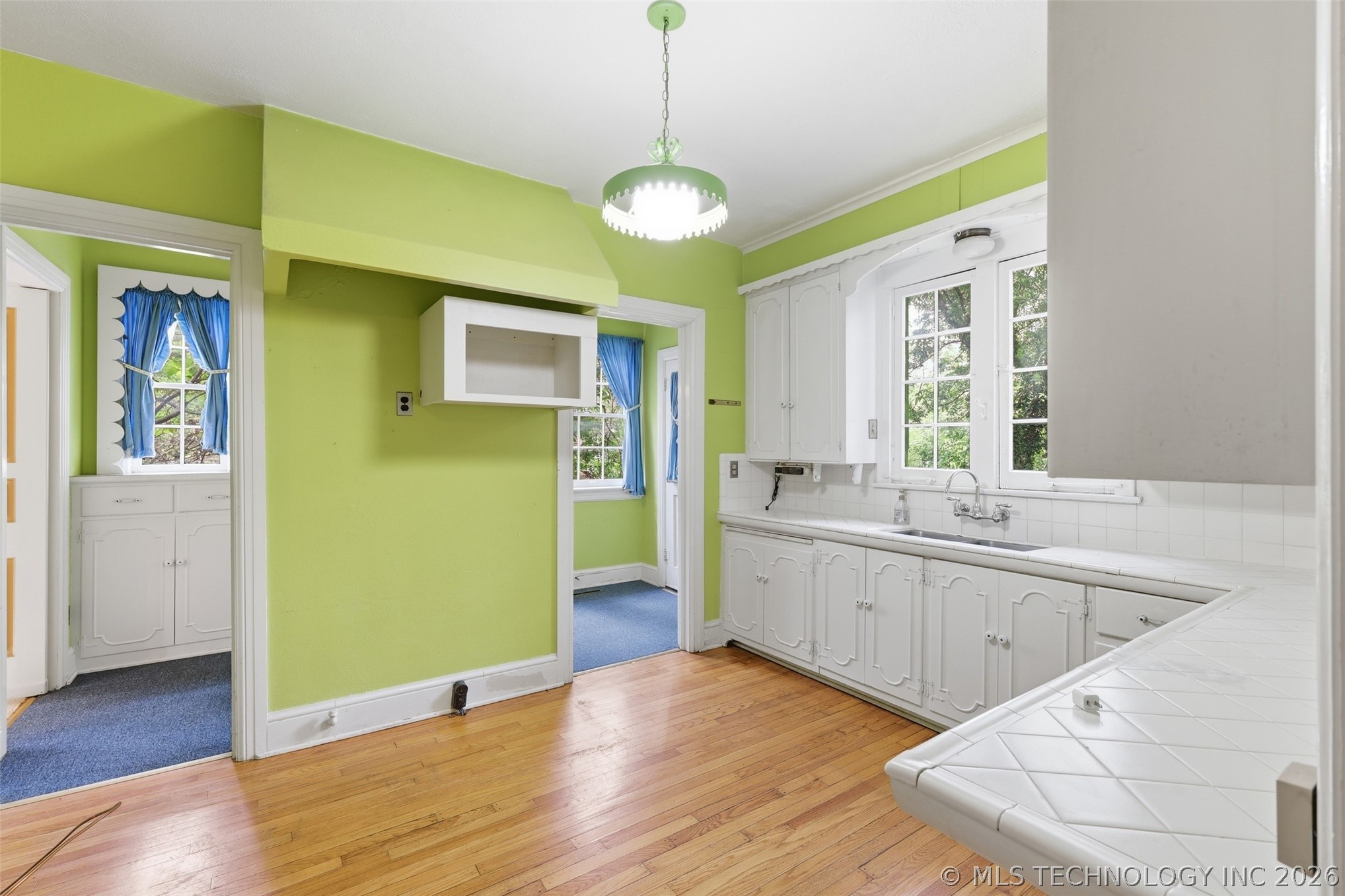 422 S Highland Property Photo 23