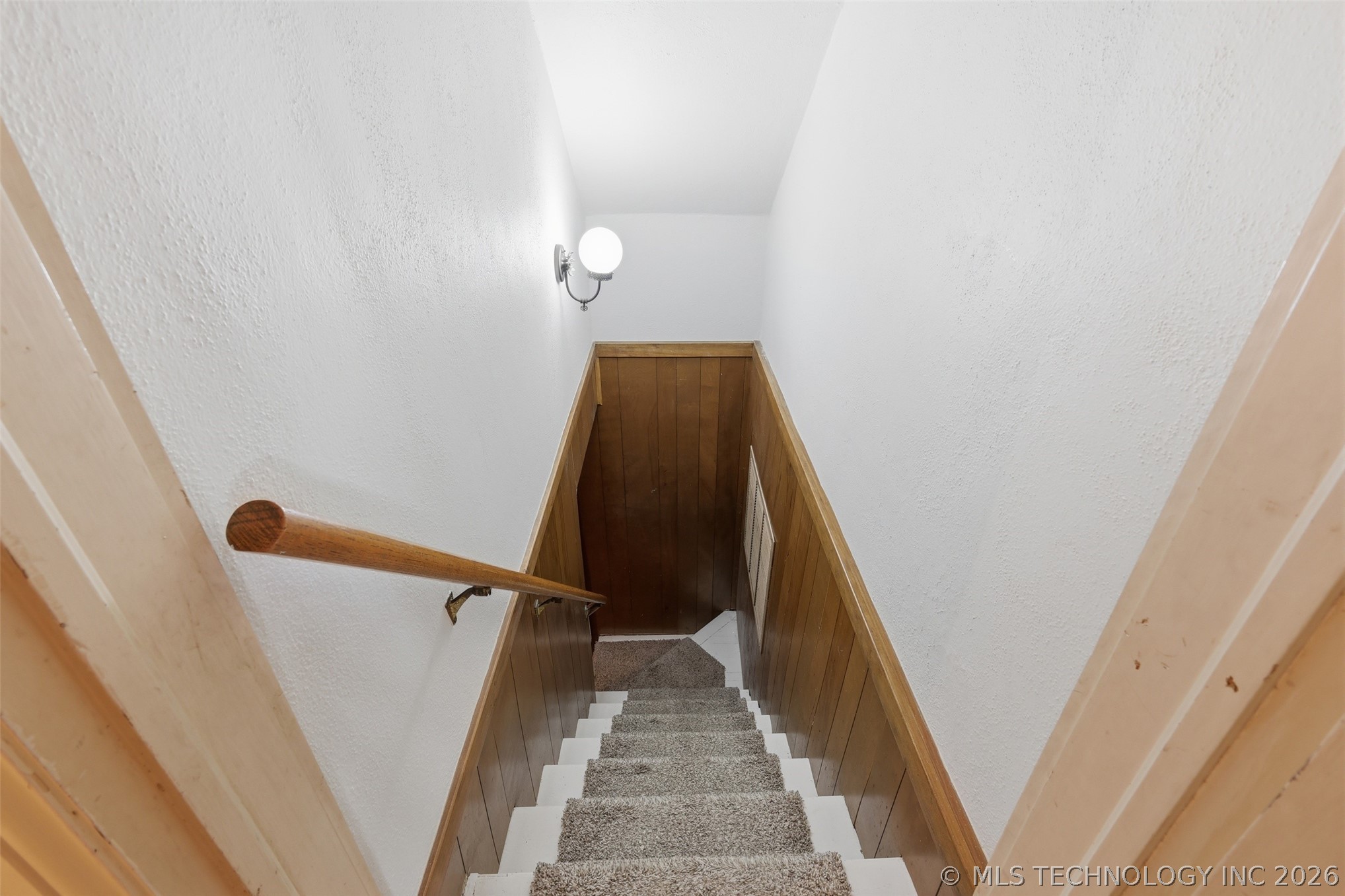 422 S Highland Property Photo 27