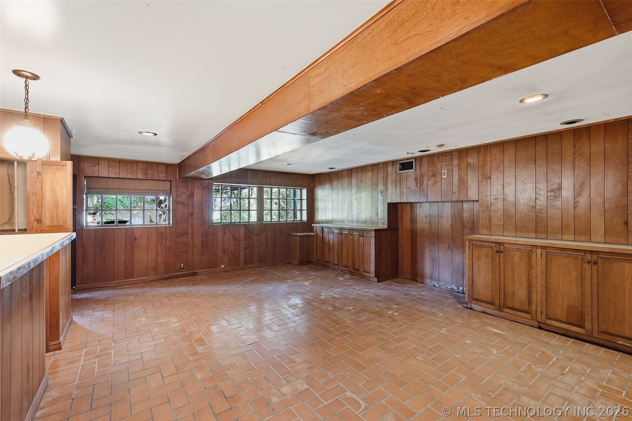422 S Highland Property Photo 28