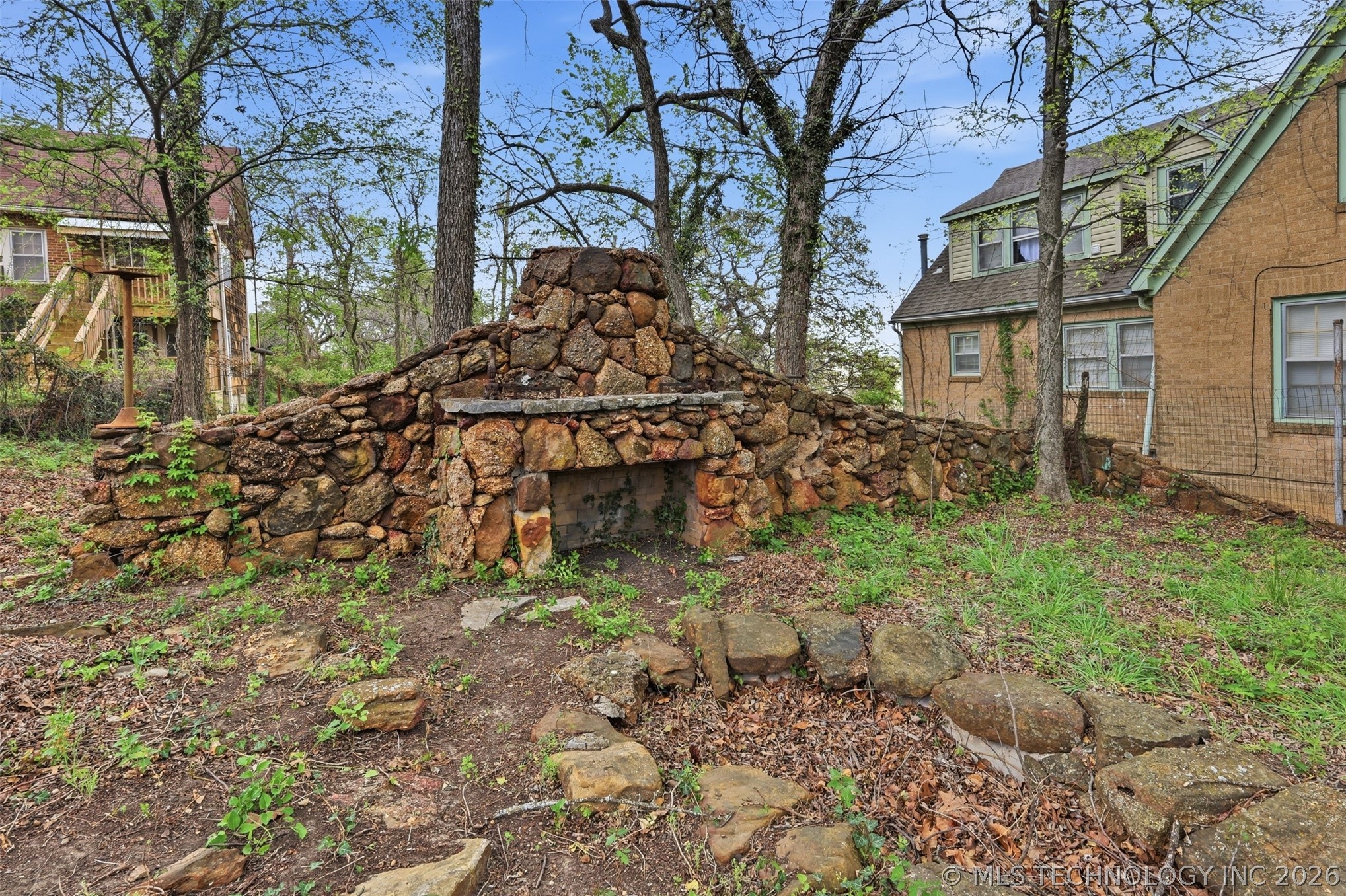 422 S Highland Property Photo 40