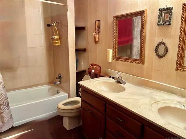 411321 E 1080 Road Property Photo 10