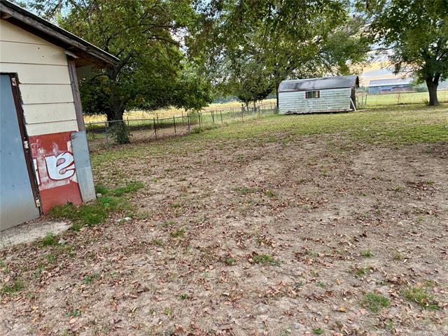 411321 E 1080 Road Property Photo 14
