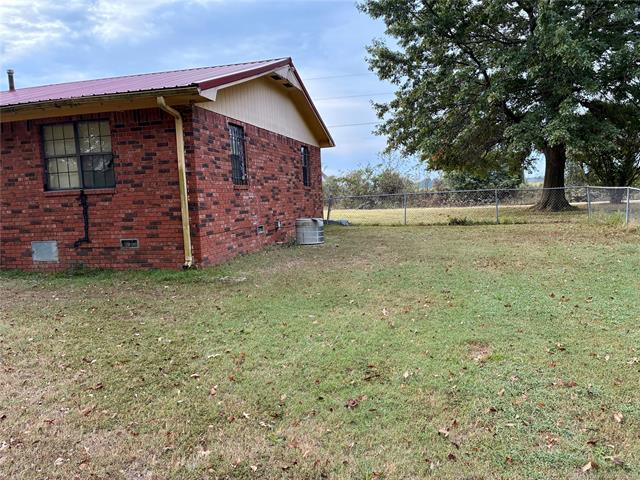 411321 E 1080 Road Property Photo 16