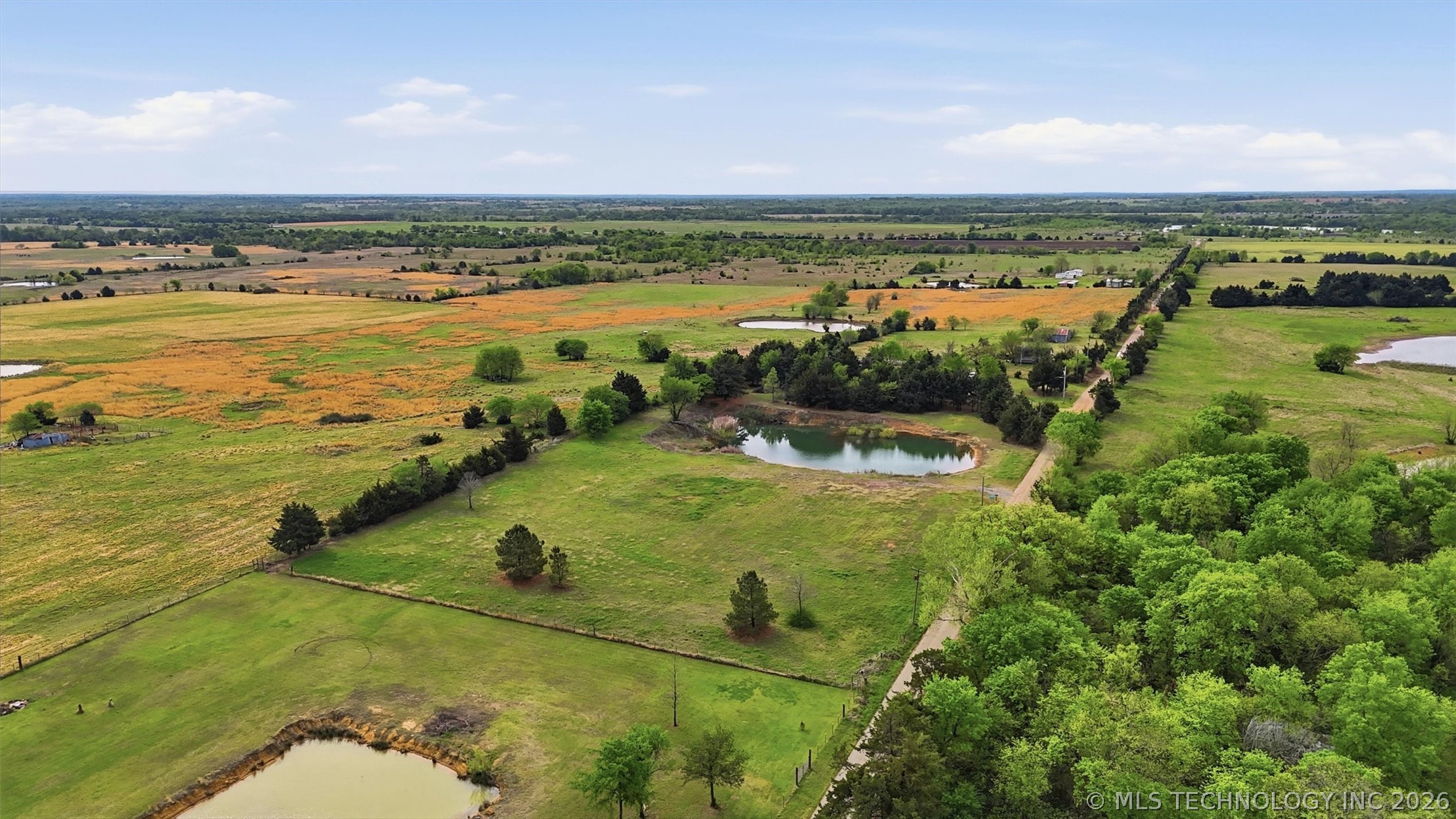 1163 Risner Road Property Photo 3