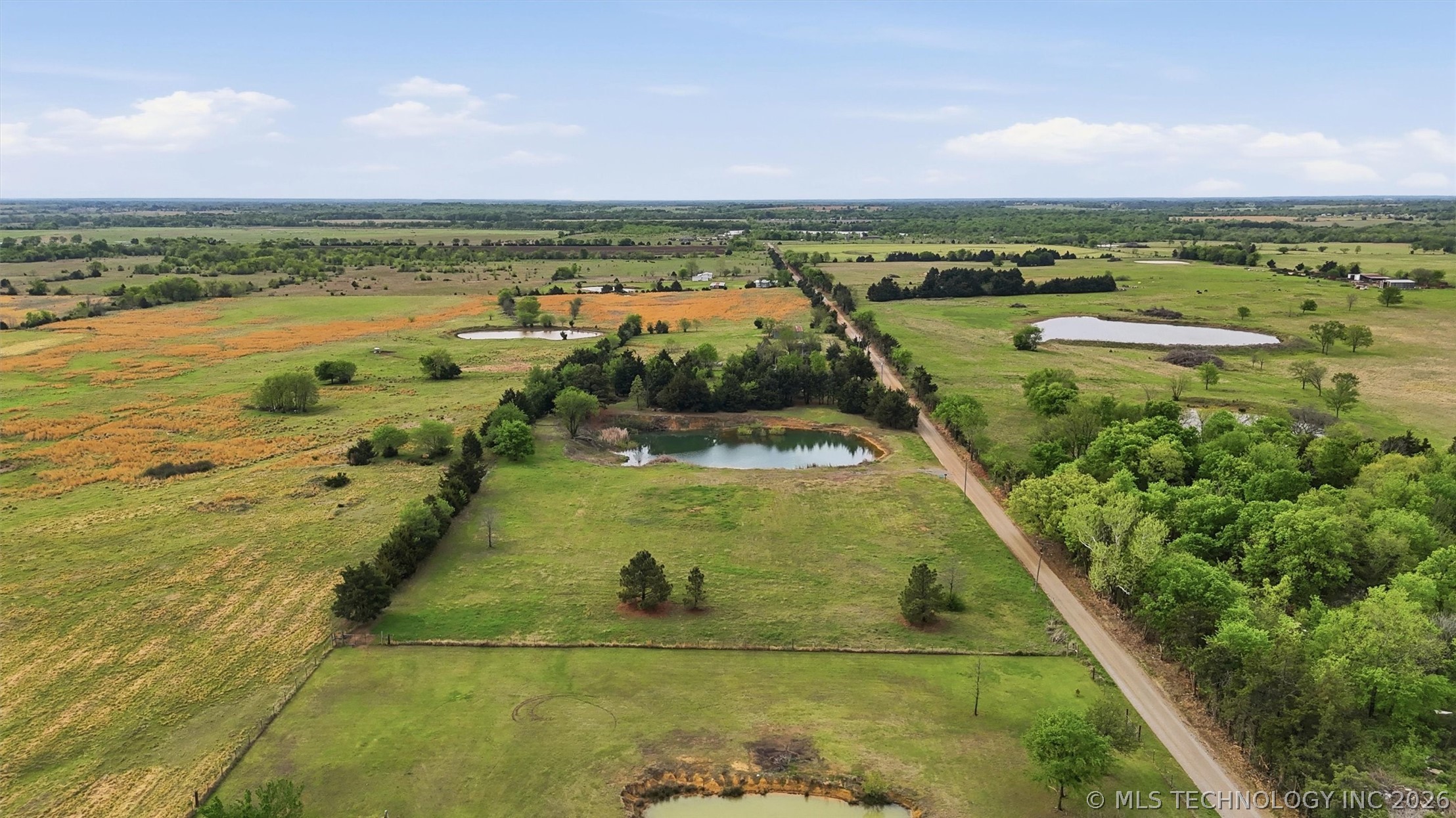 1163 Risner Road Property Photo 4