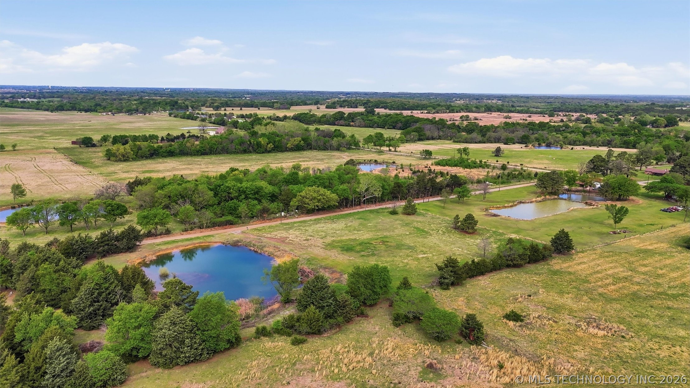 1163 Risner Road Property Photo 9