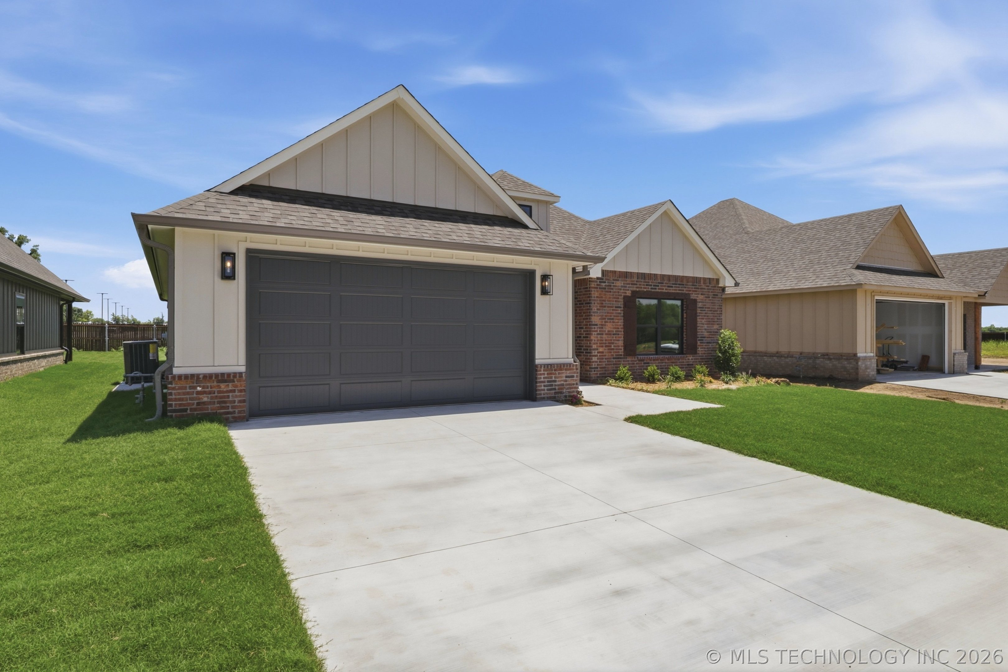 1009 S Chickasaw Street Property Photo 3