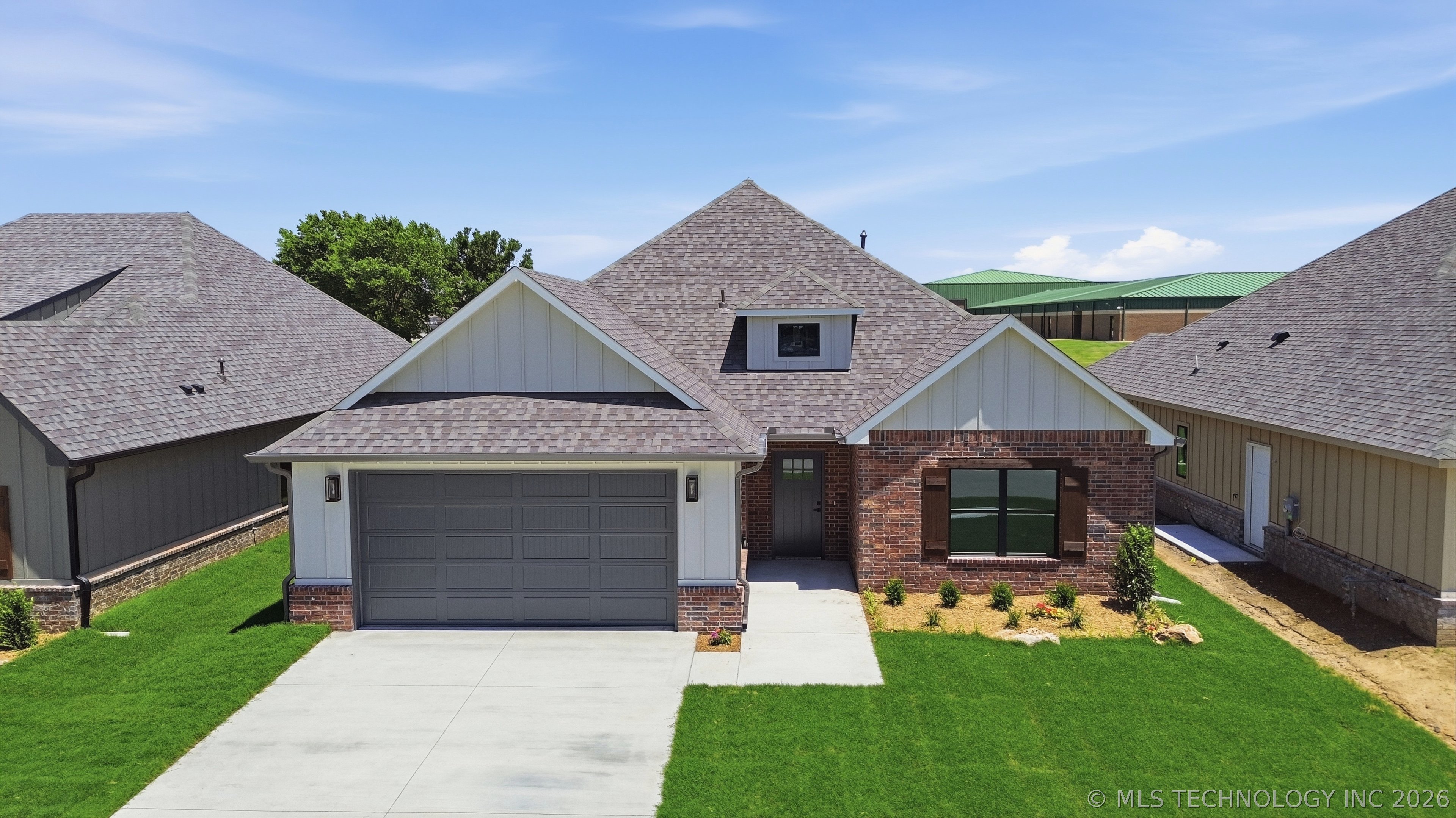 1009 S Chickasaw Street Property Photo 4