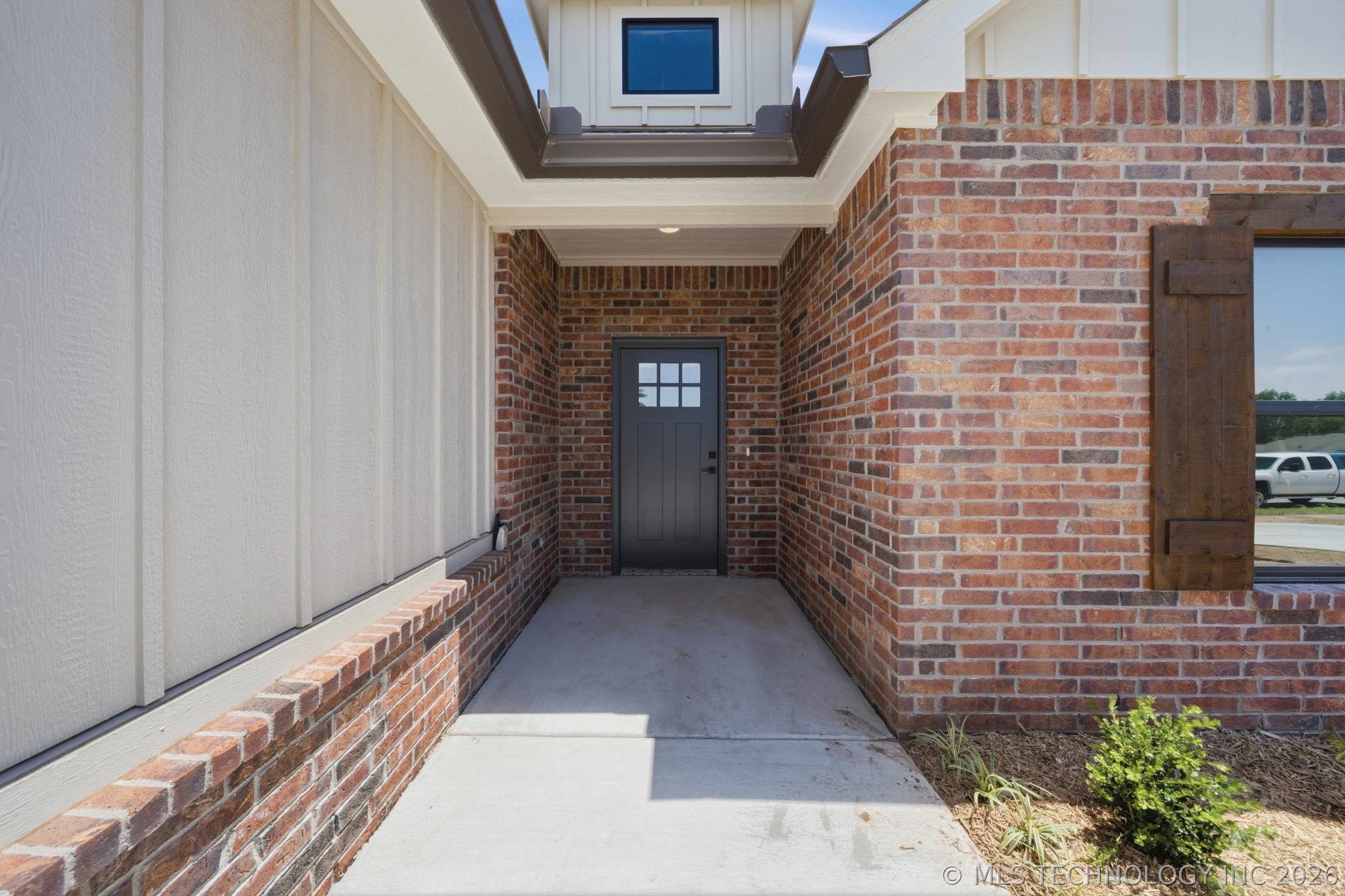 1009 S Chickasaw Street Property Photo 6