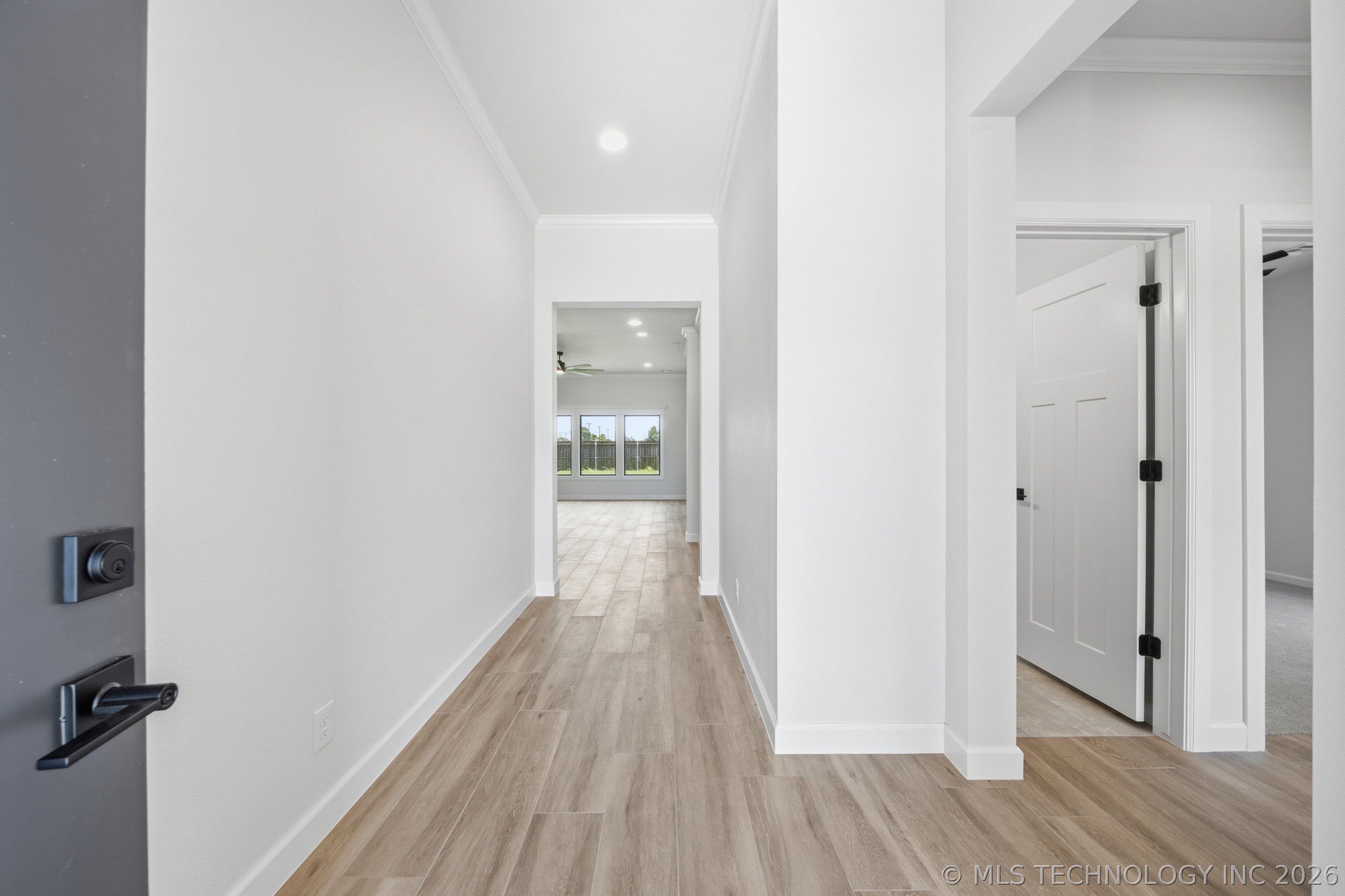 1009 S Chickasaw Street Property Photo 7
