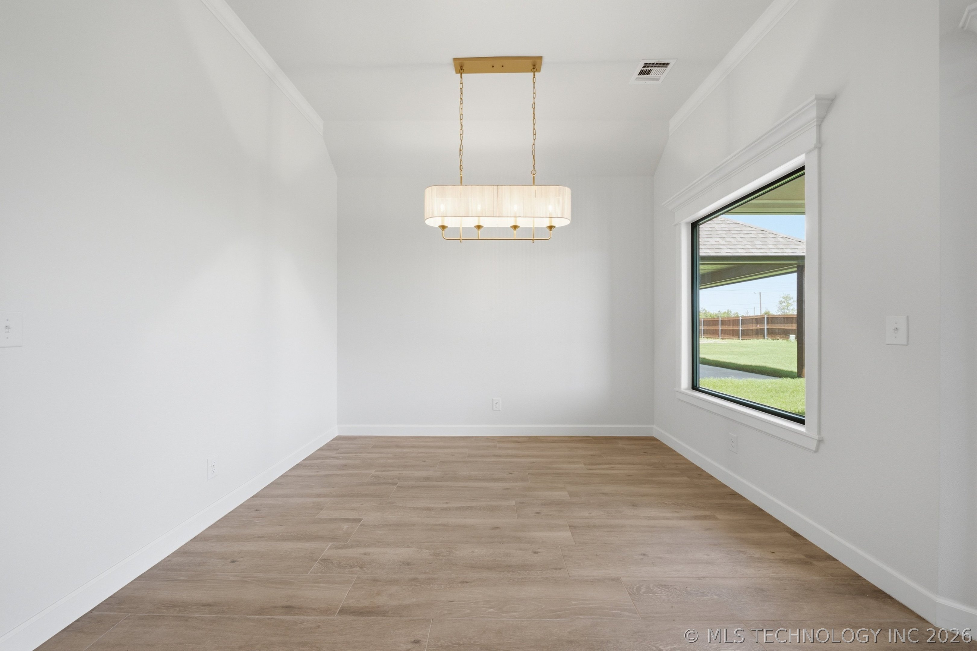 1009 S Chickasaw Street Property Photo 11