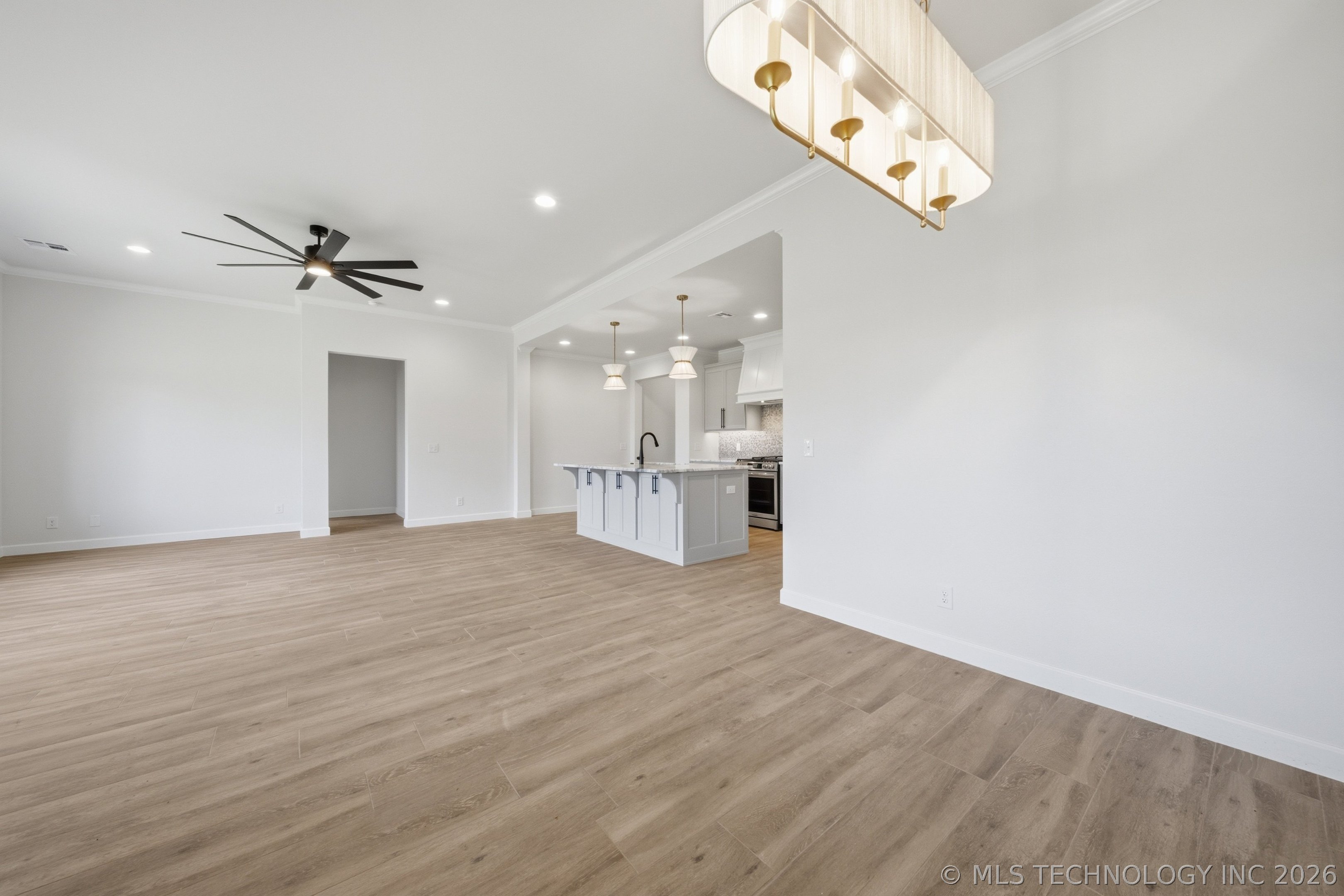 1009 S Chickasaw Street Property Photo 12