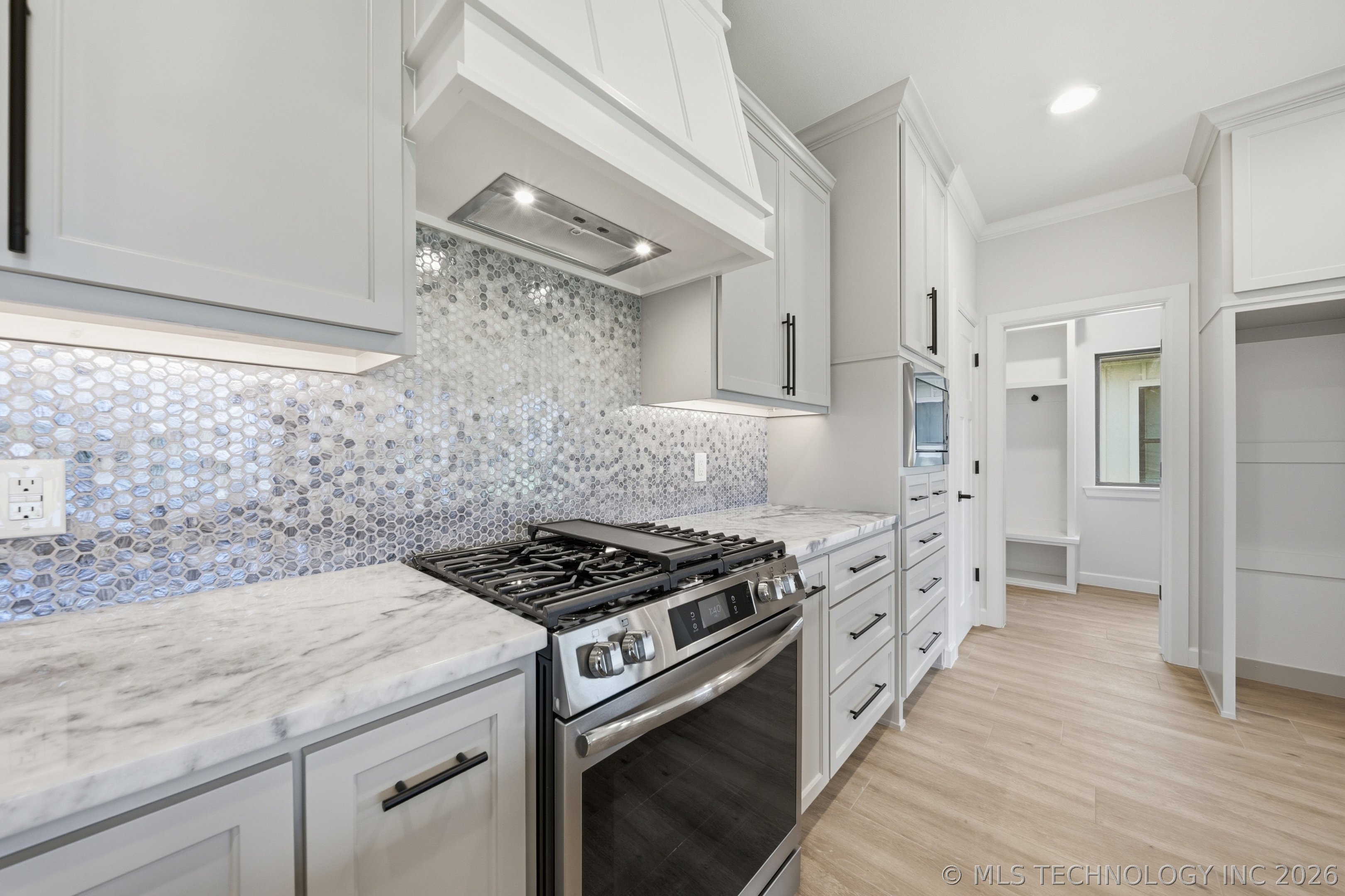 1009 S Chickasaw Street Property Photo 15