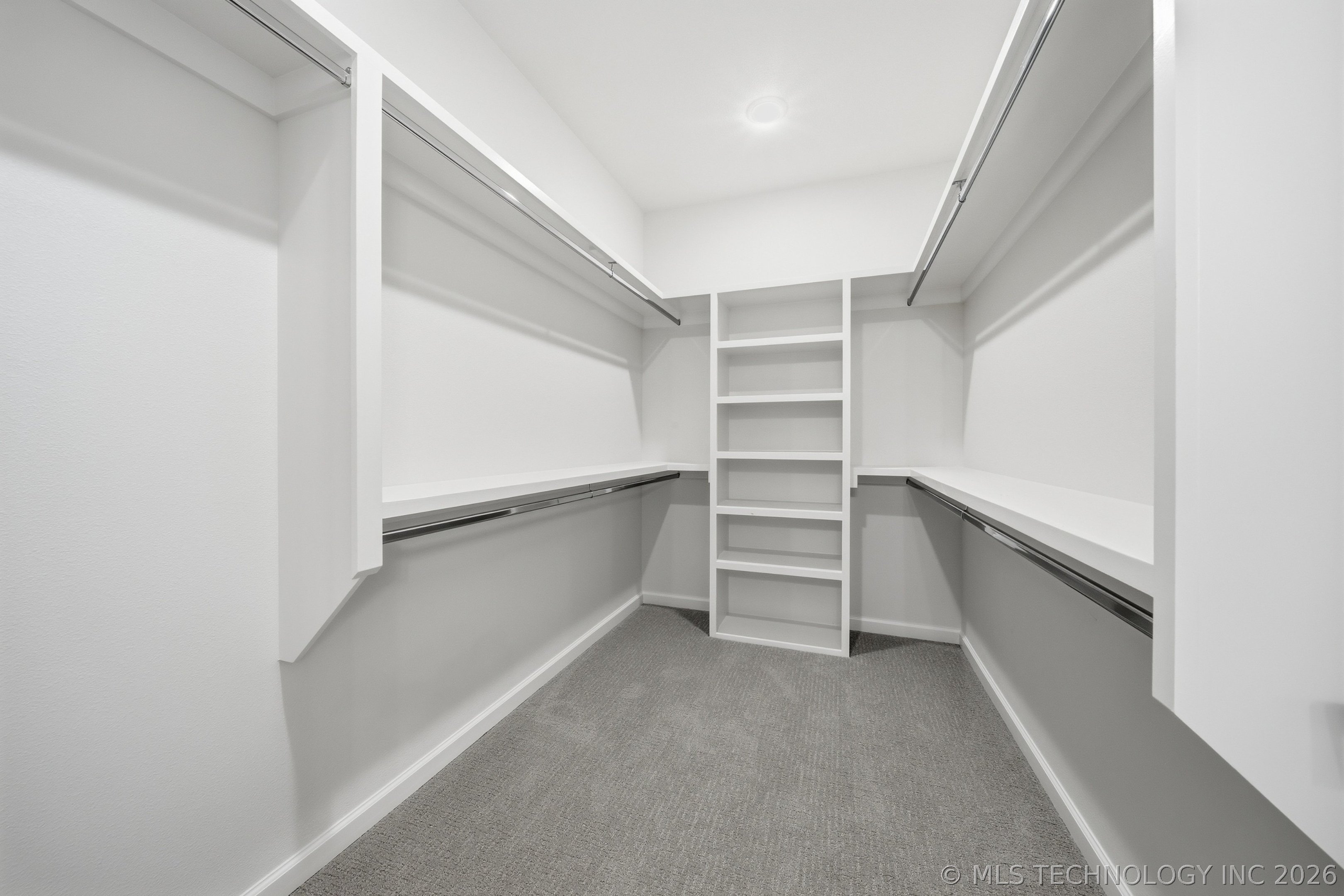 1009 S Chickasaw Street Property Photo 24