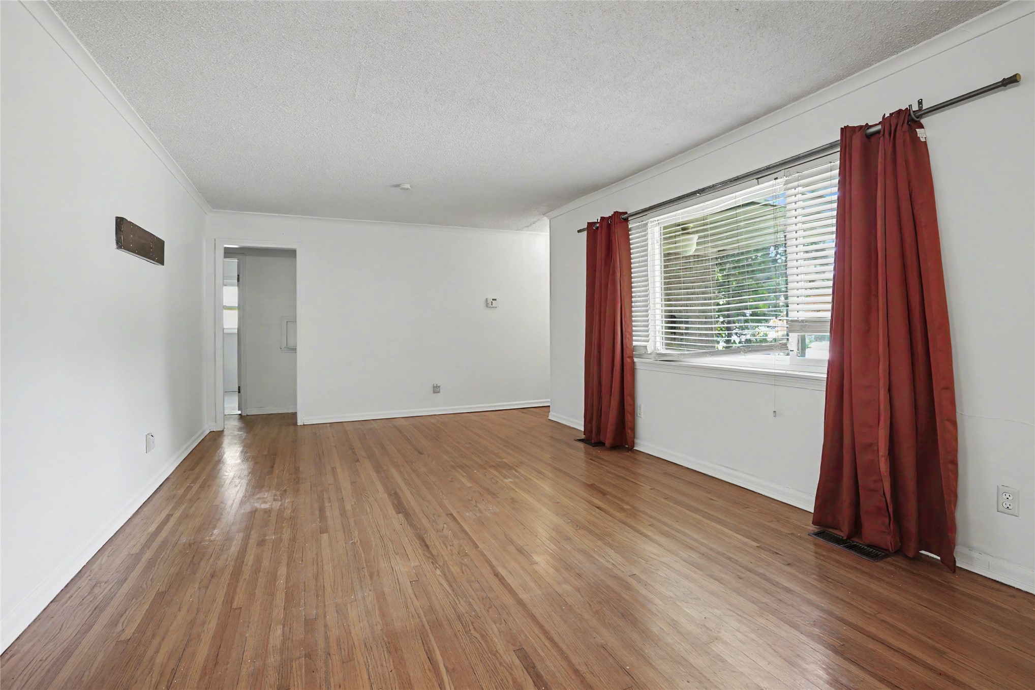 4029 S Vandalia Avenue Property Photo 6