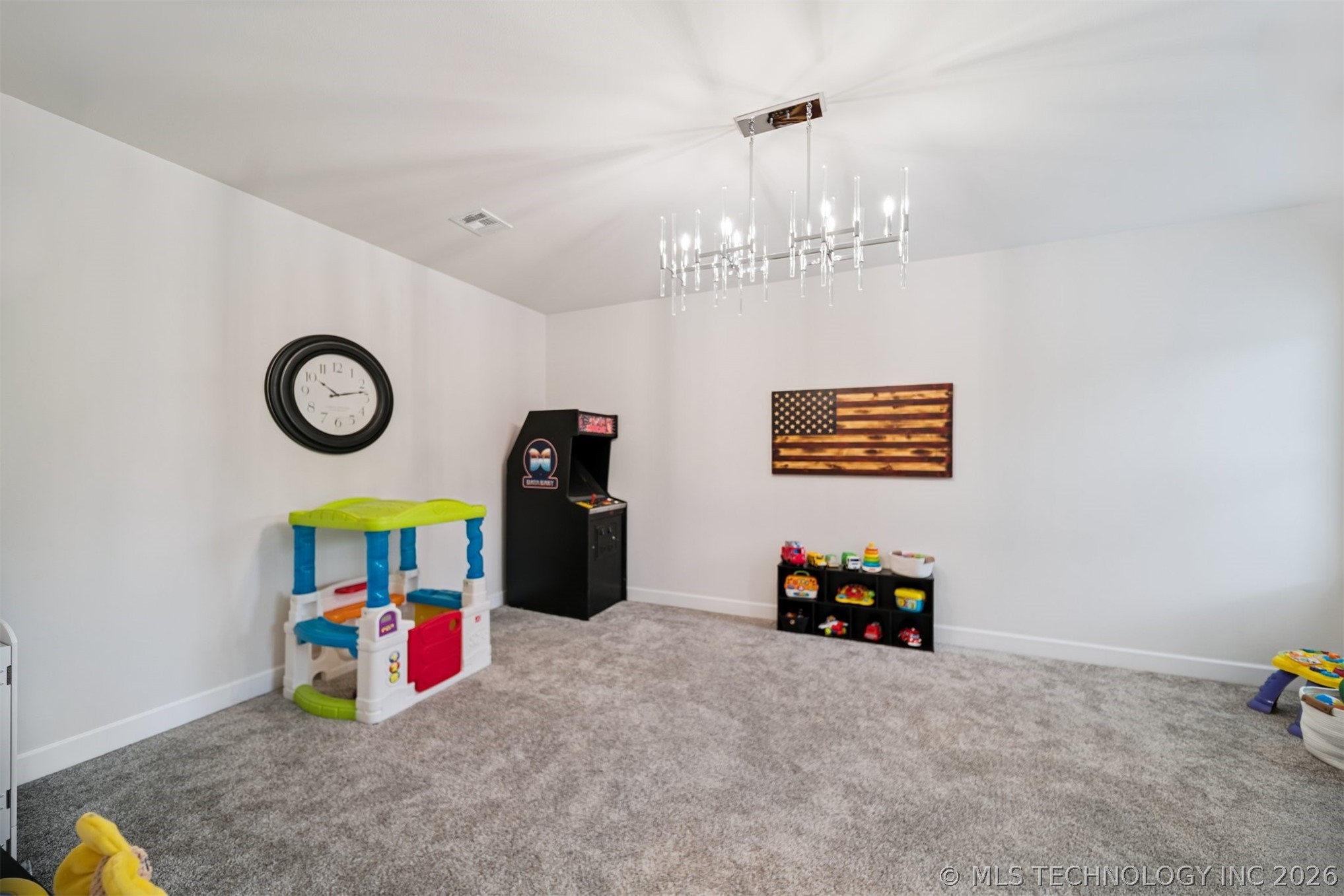7201 N Hawthorne Lane Property Photo 35