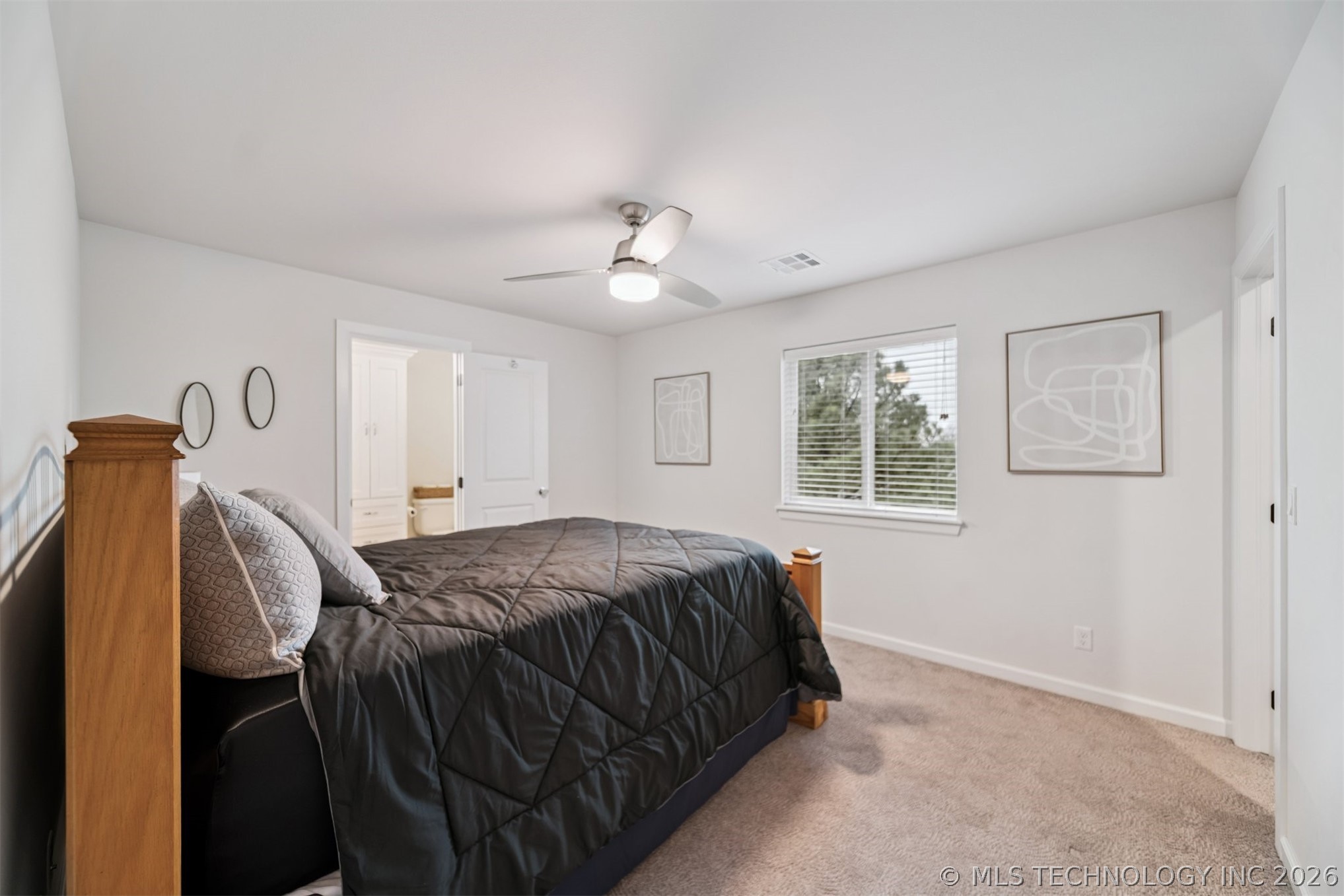 7201 N Hawthorne Lane Property Photo 44
