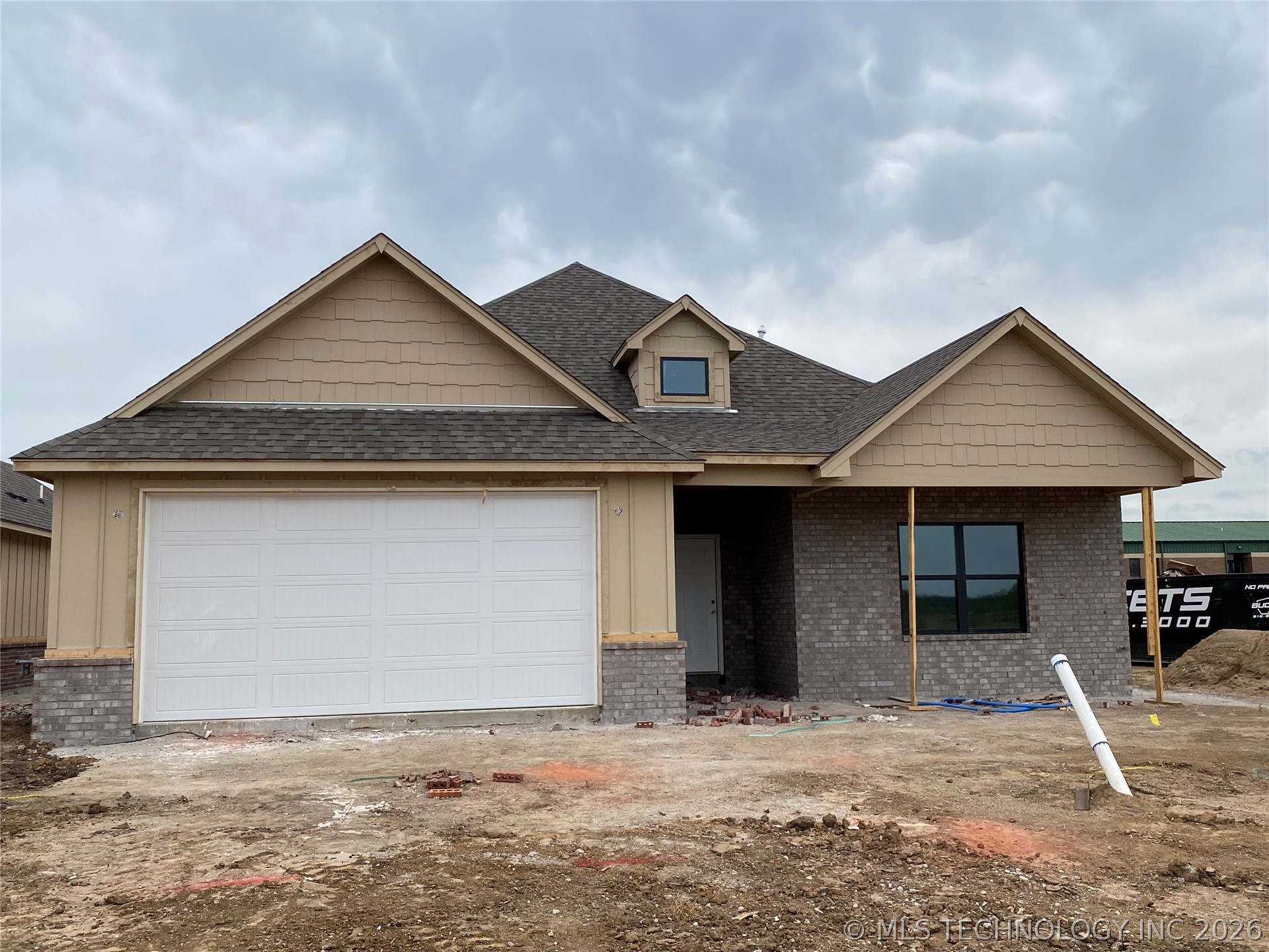 1013 S Chickasaw Street Property Photo 2