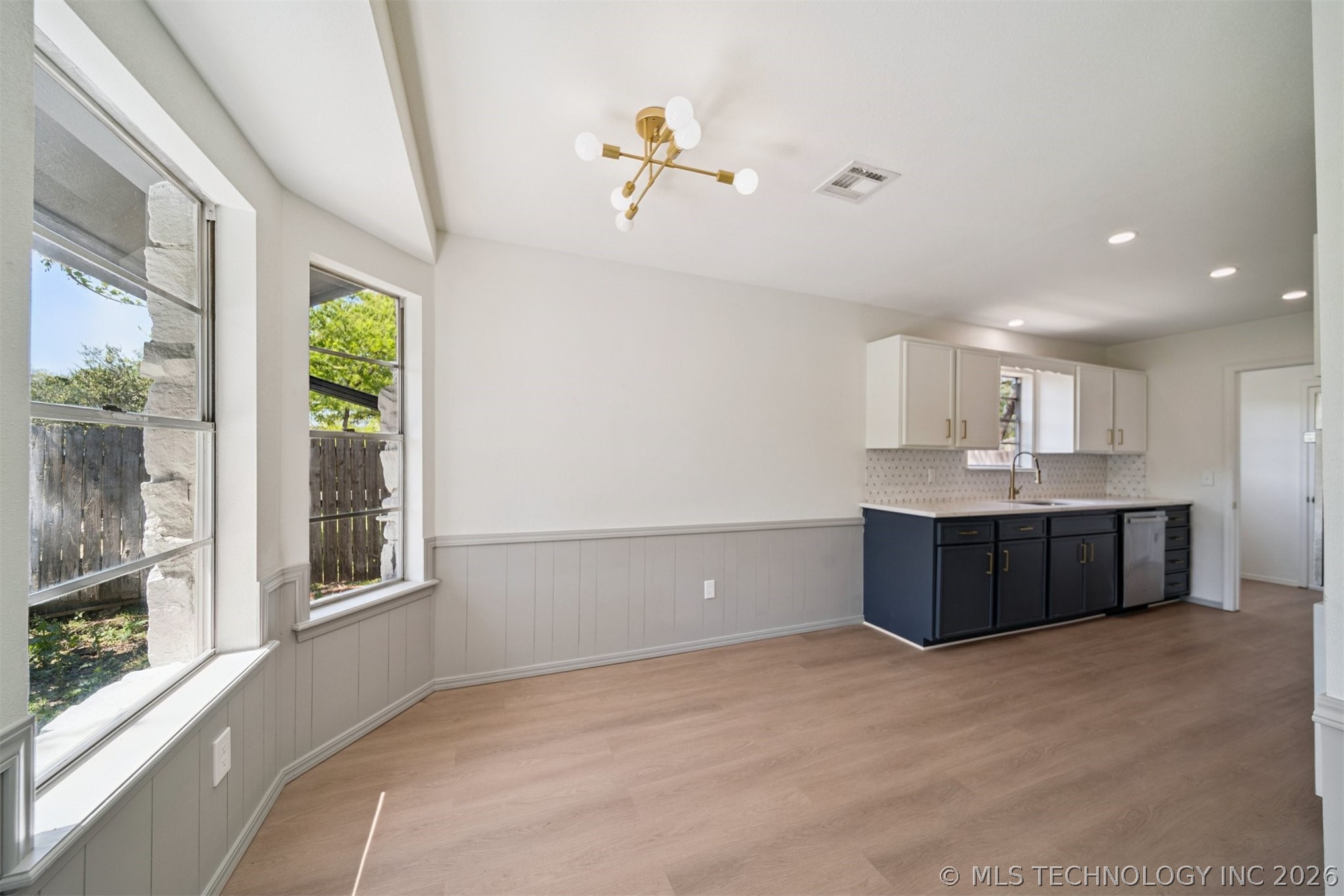 10134 E 25th Street Property Photo 7
