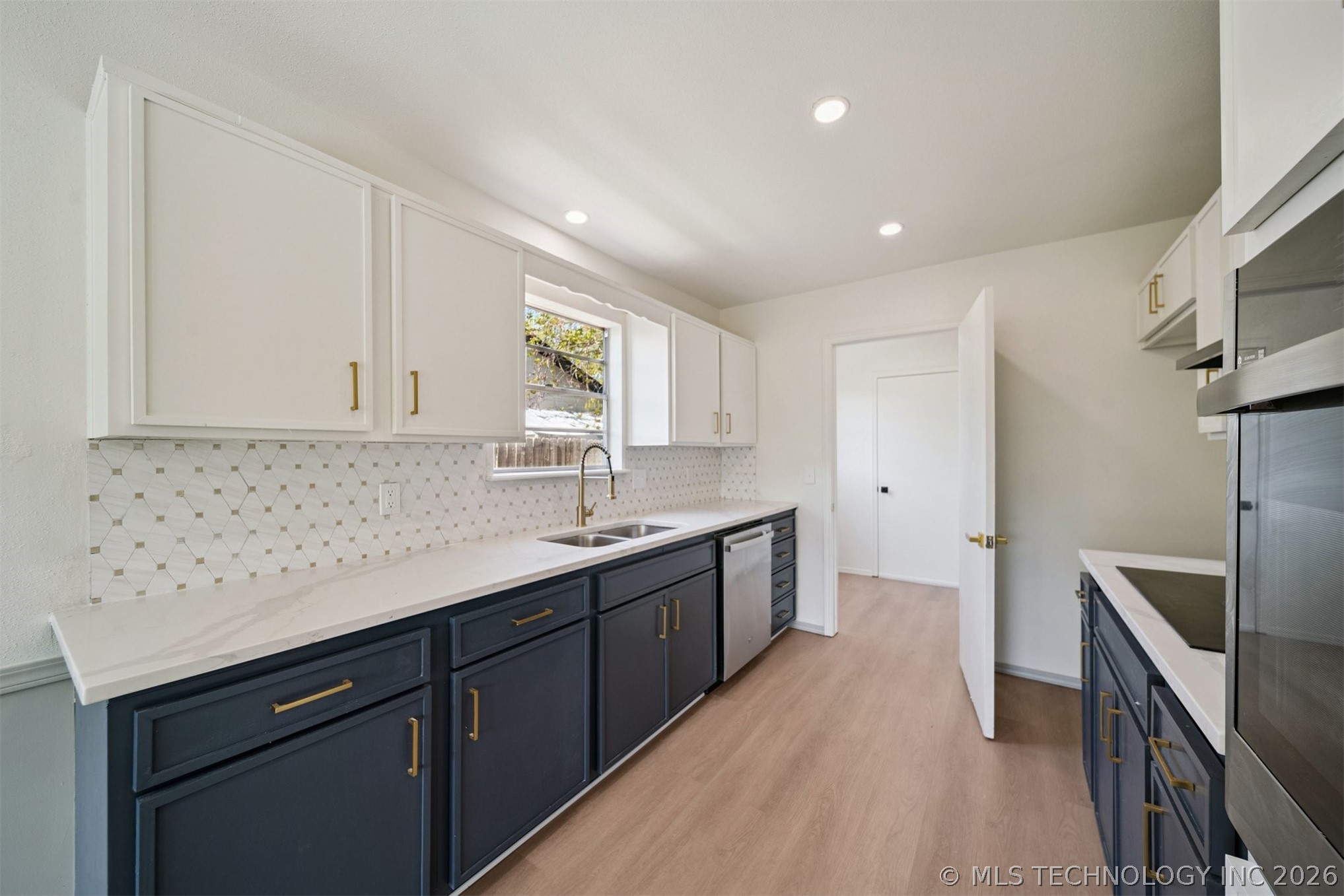 10134 E 25th Street Property Photo 9