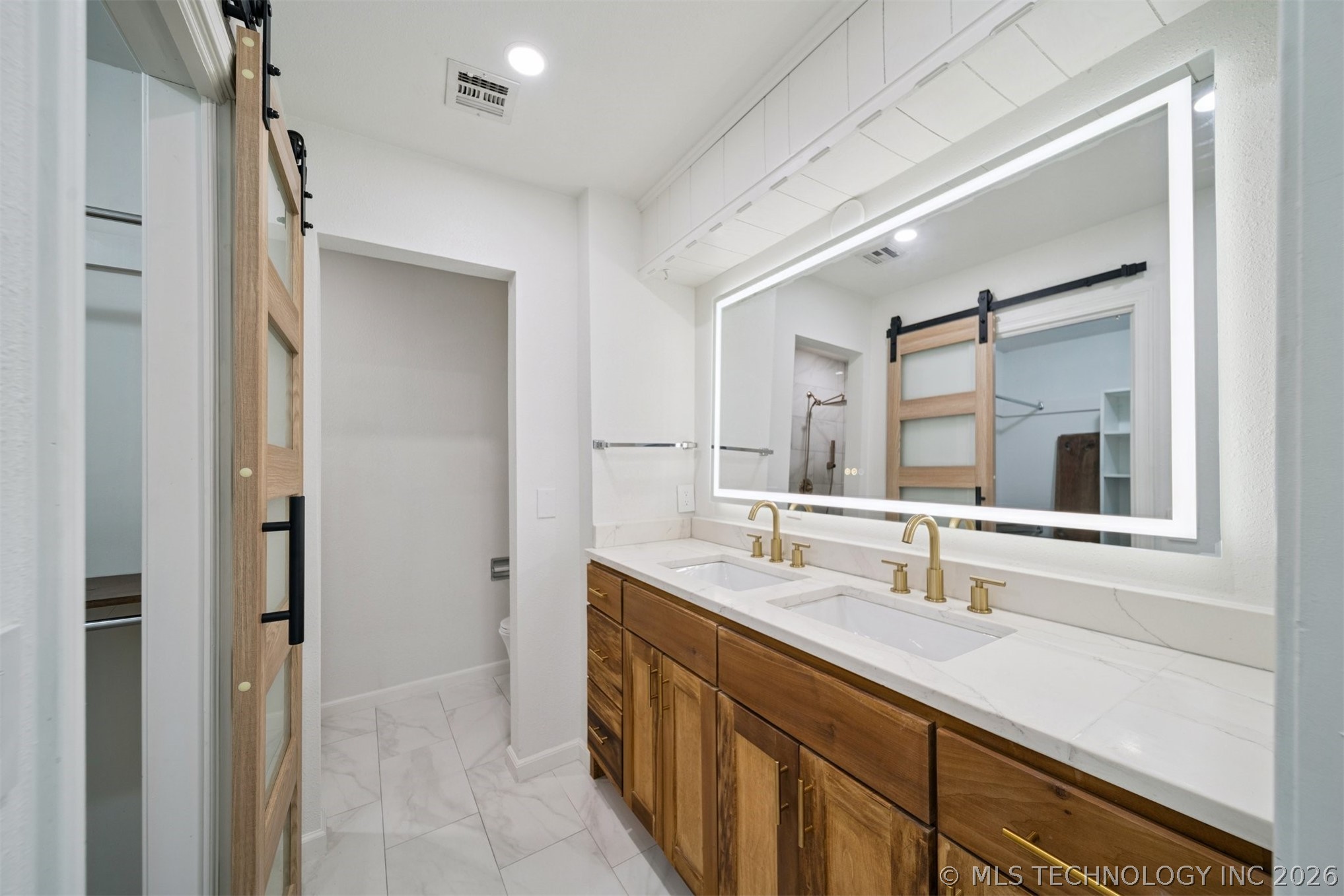 10134 E 25th Street Property Photo 15