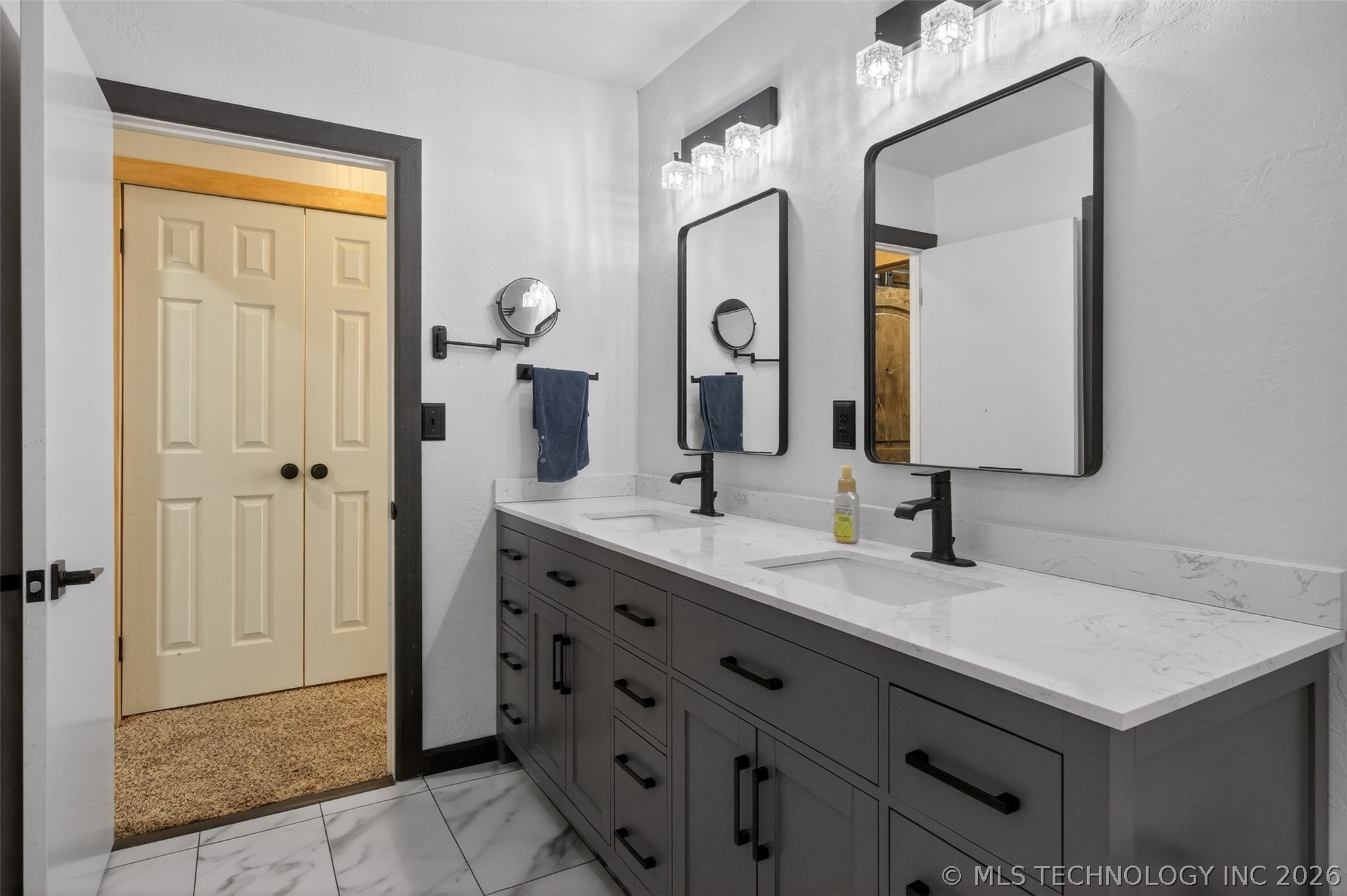 69 Lakeshore Drive Property Photo 23