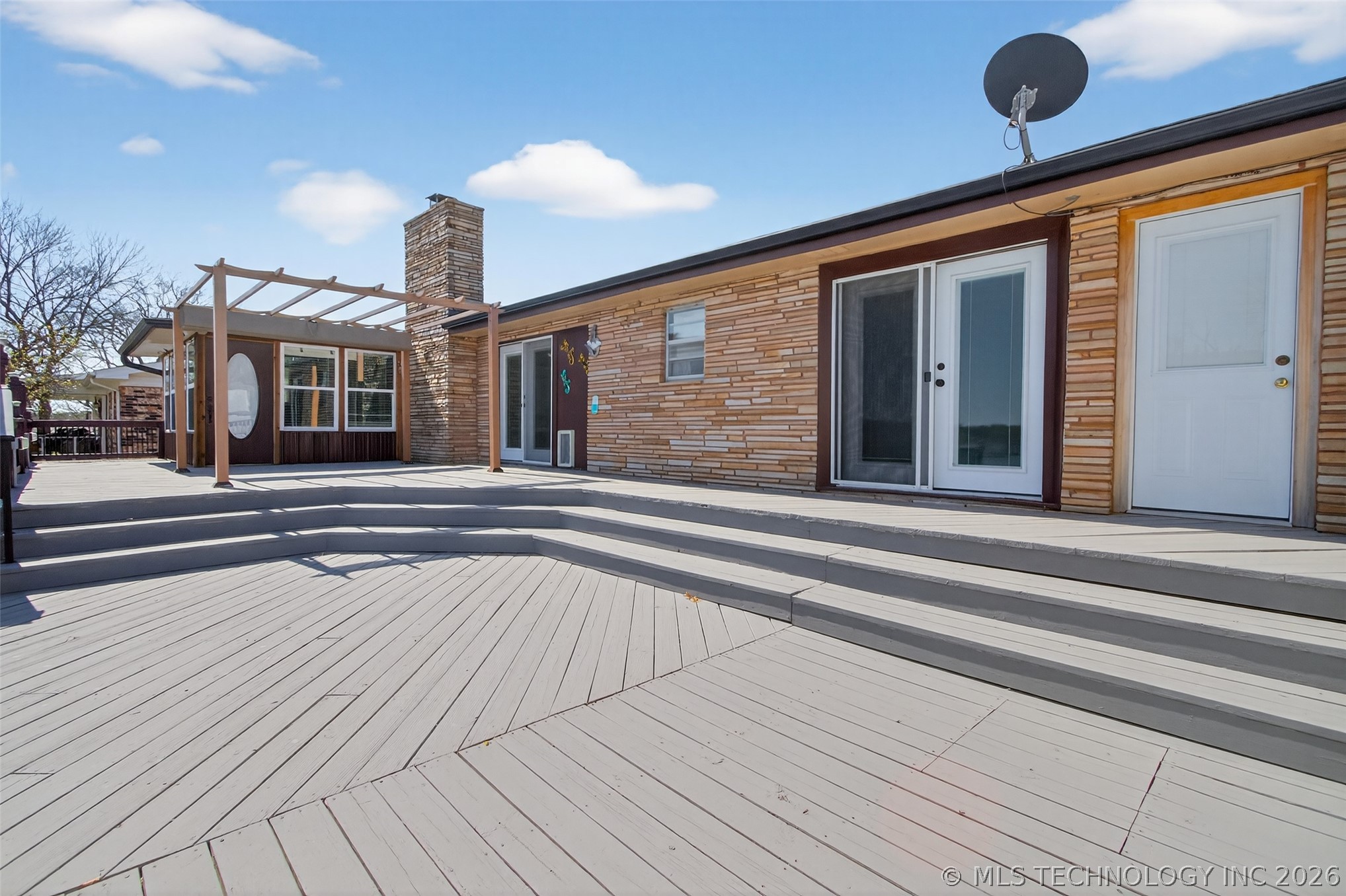 69 Lakeshore Drive Property Photo 34