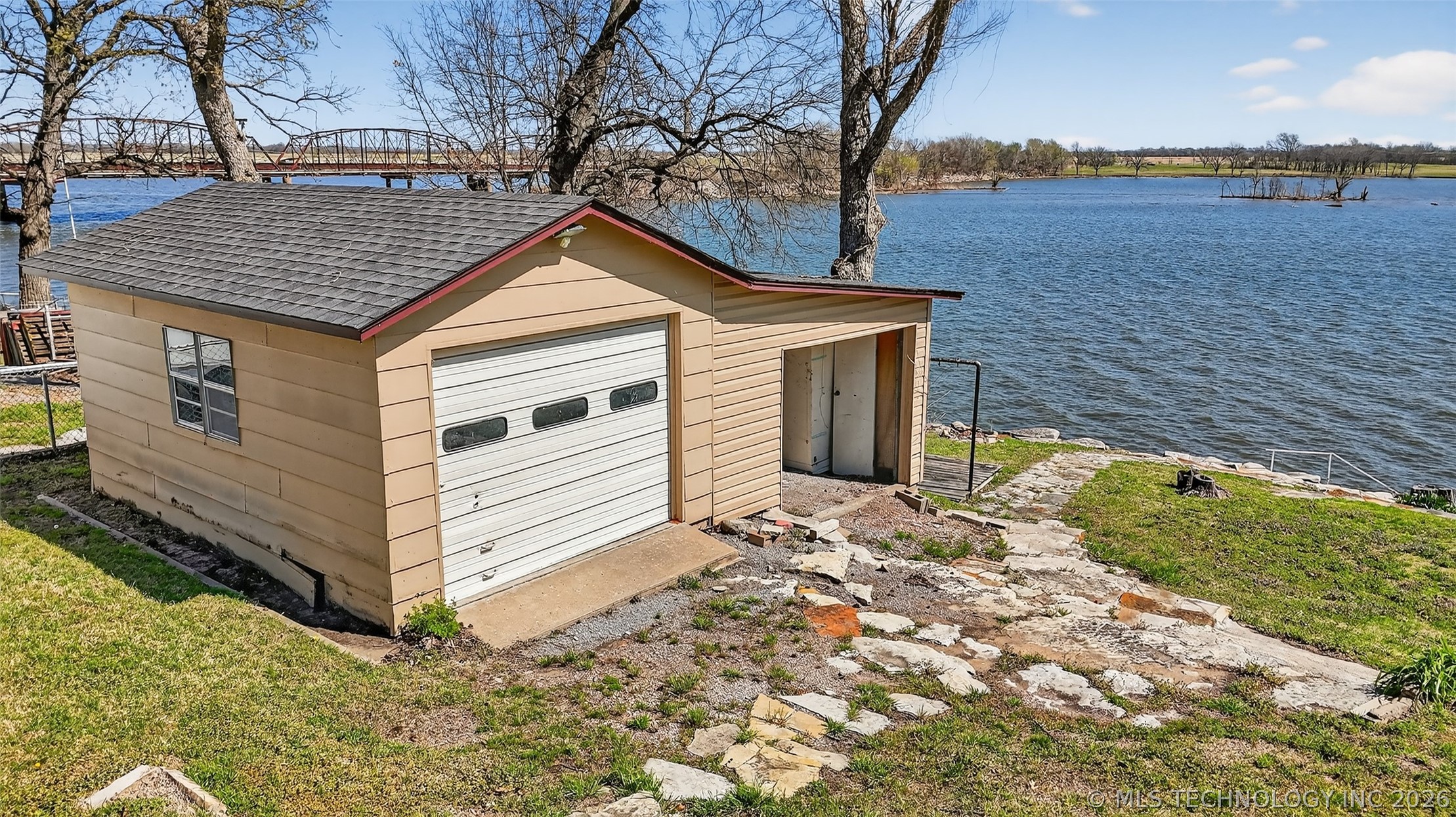 69 Lakeshore Drive Property Photo 43