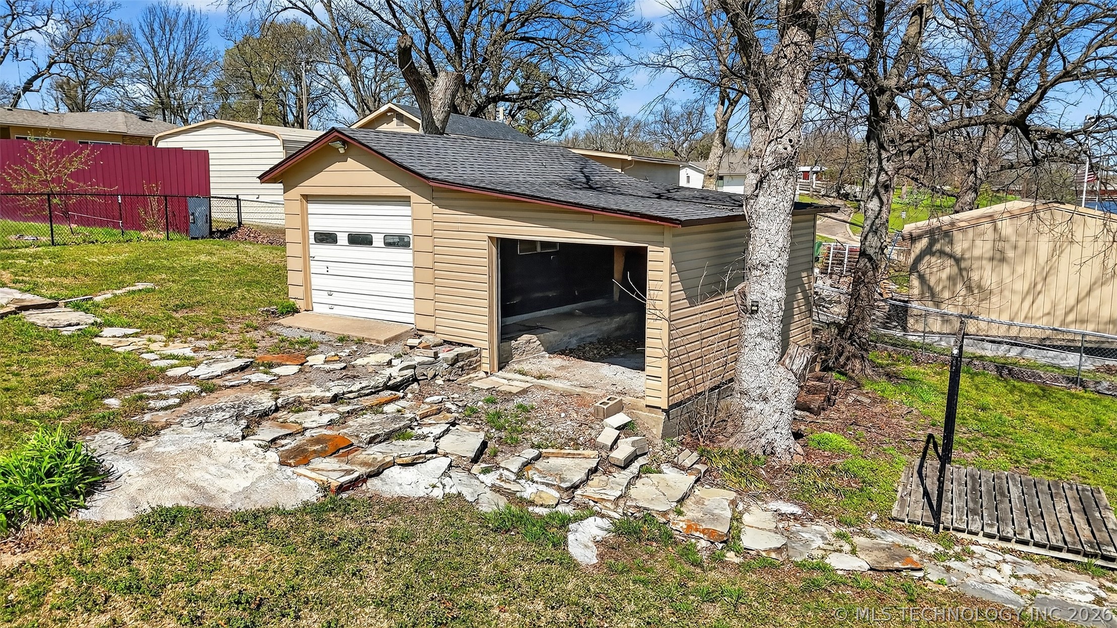 69 Lakeshore Drive Property Photo 44