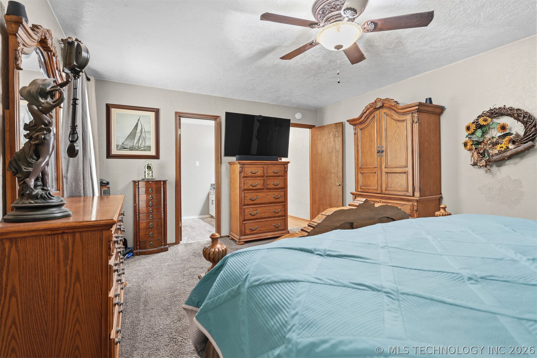 2321 Cloverleaf Place Property Photo 16