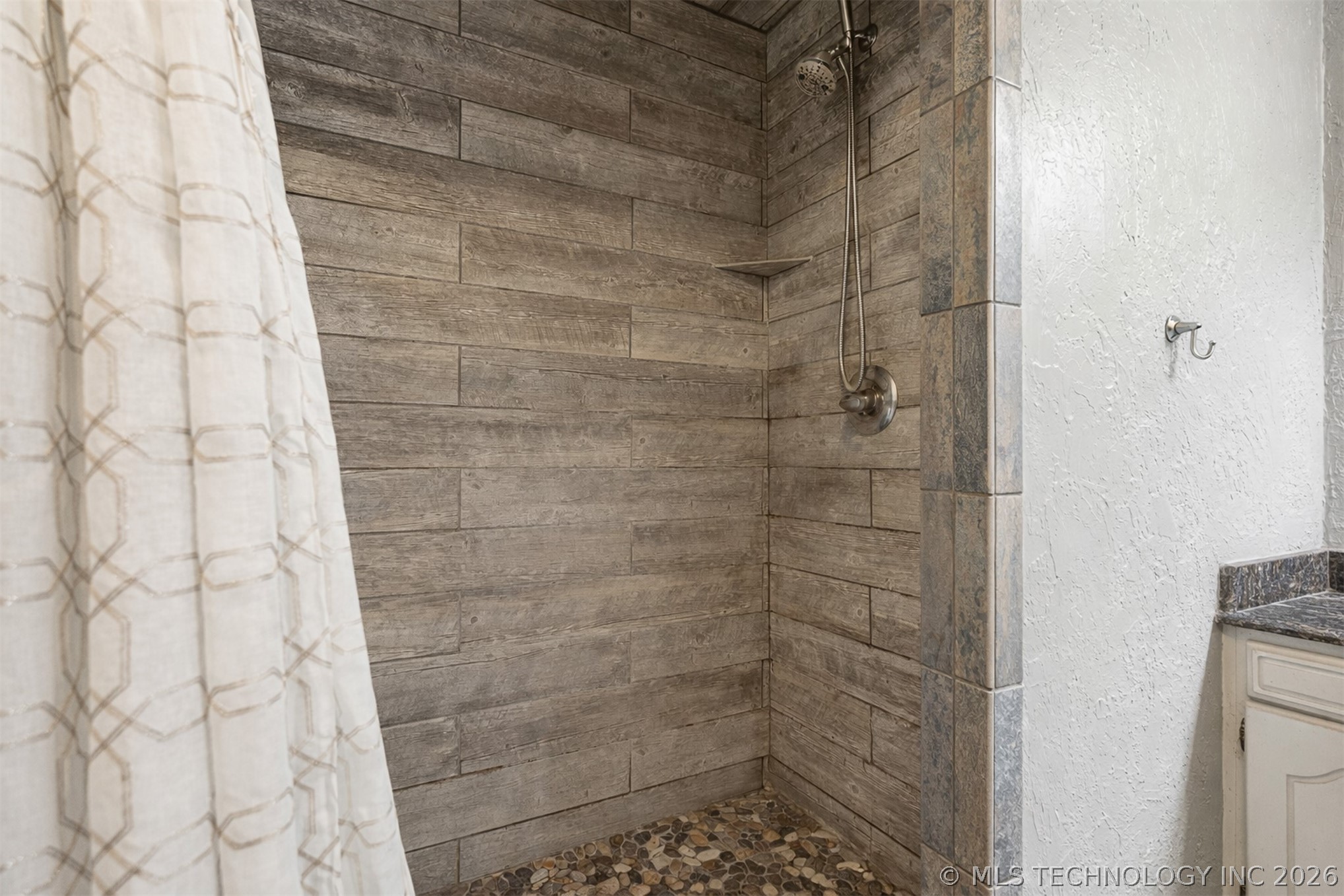 2321 Cloverleaf Place Property Photo 18