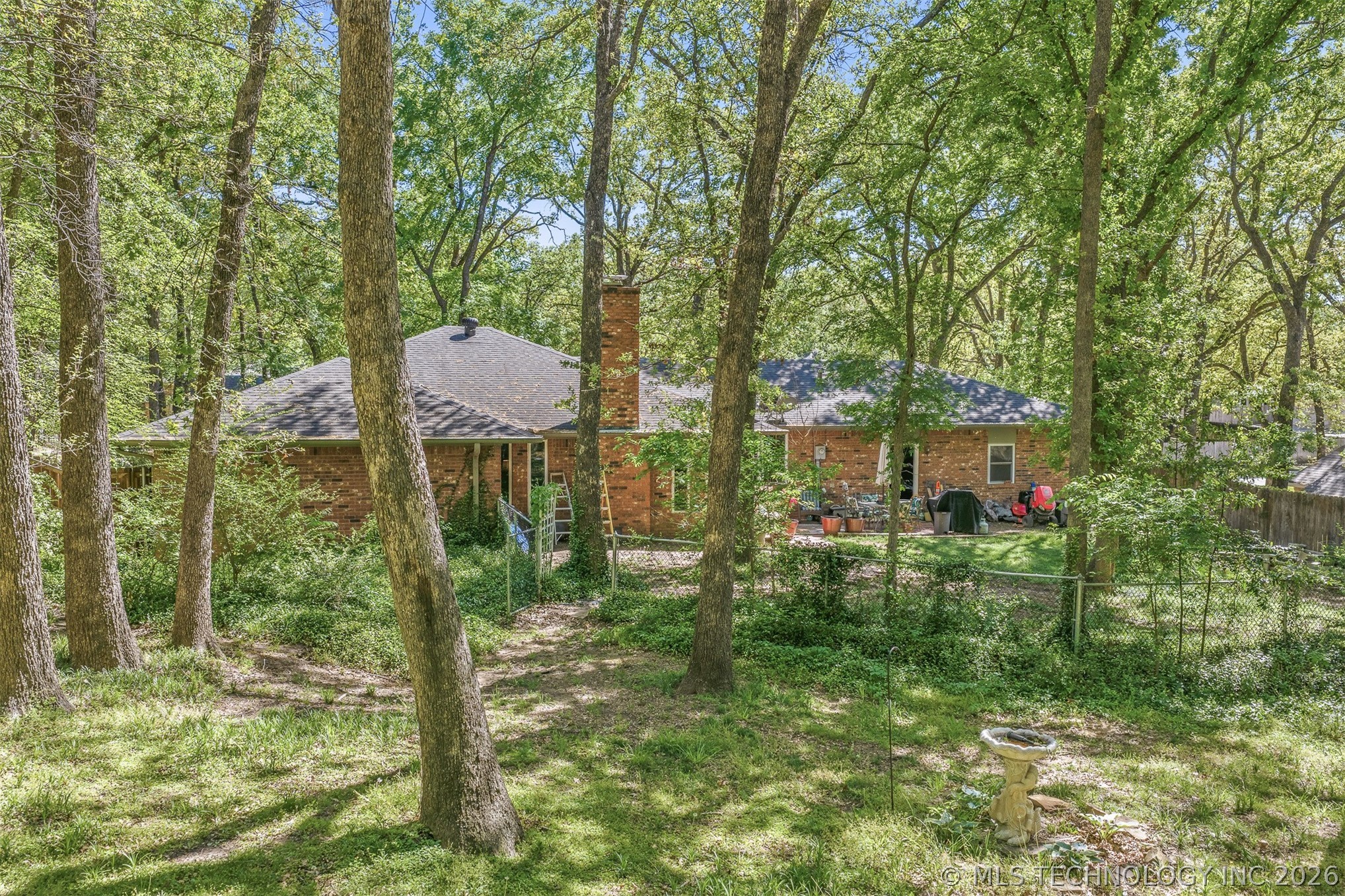 2321 Cloverleaf Place Property Photo 28
