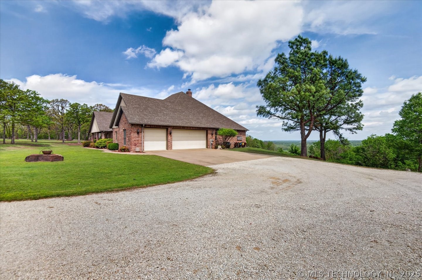 3710 E Mountain Road Property Photo 11