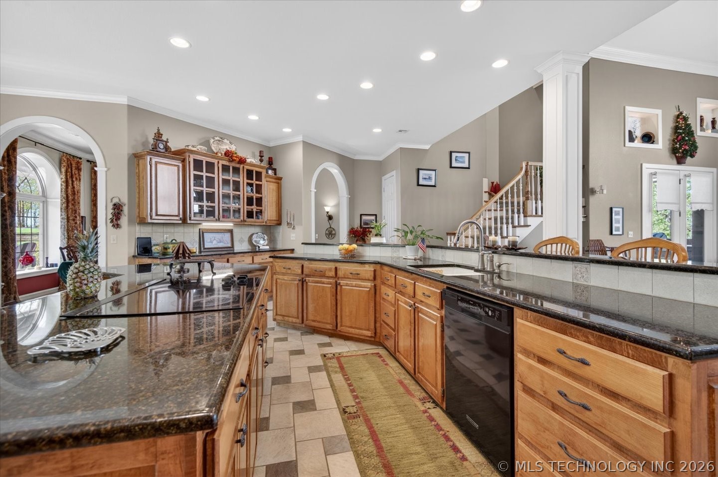 3710 E Mountain Road Property Photo 19