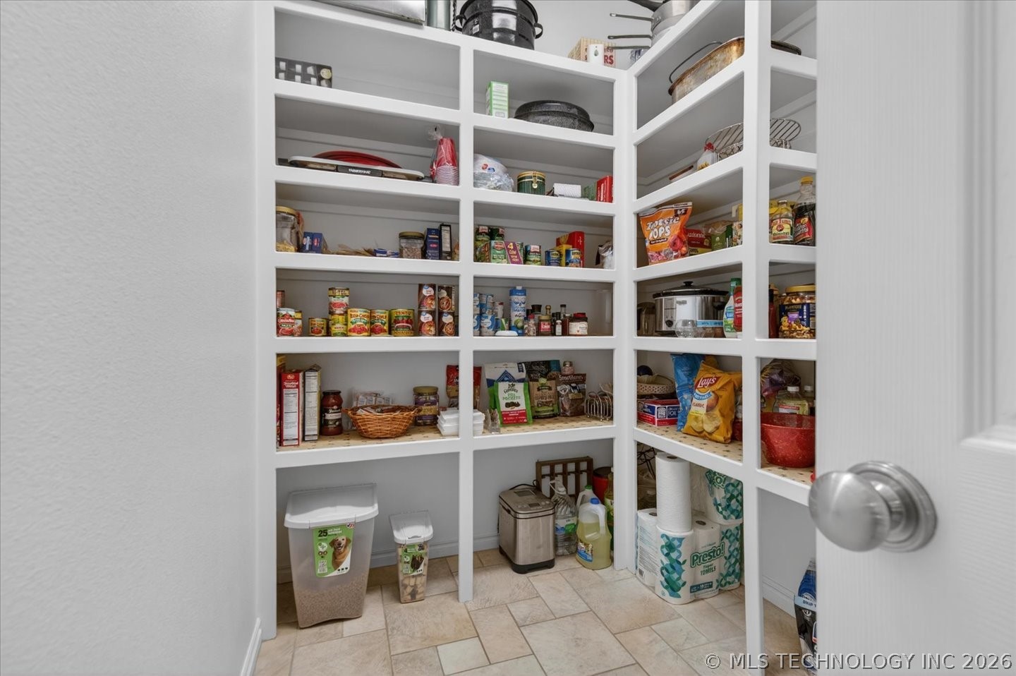 3710 E Mountain Road Property Photo 24