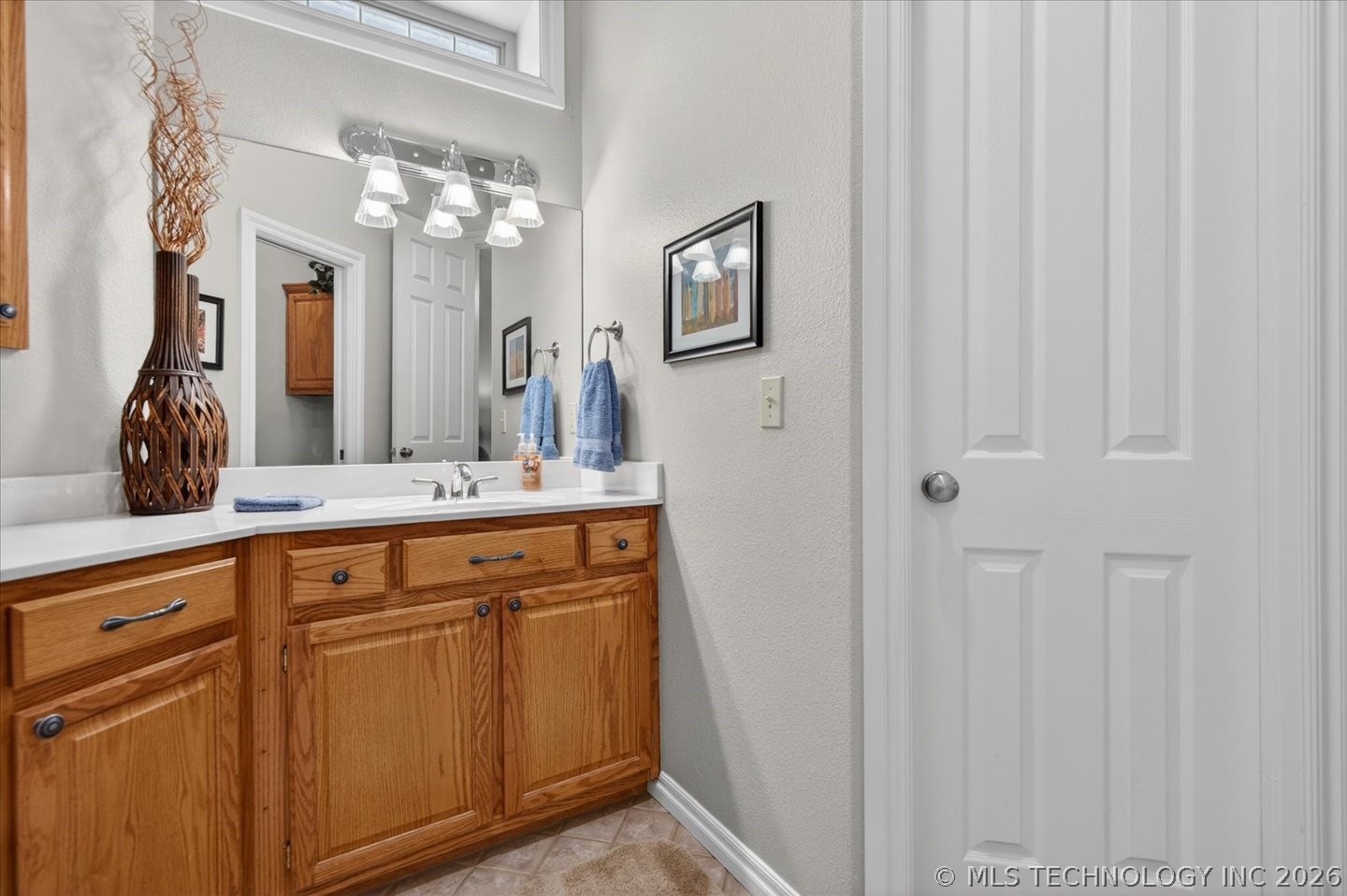 3710 E Mountain Road Property Photo 41
