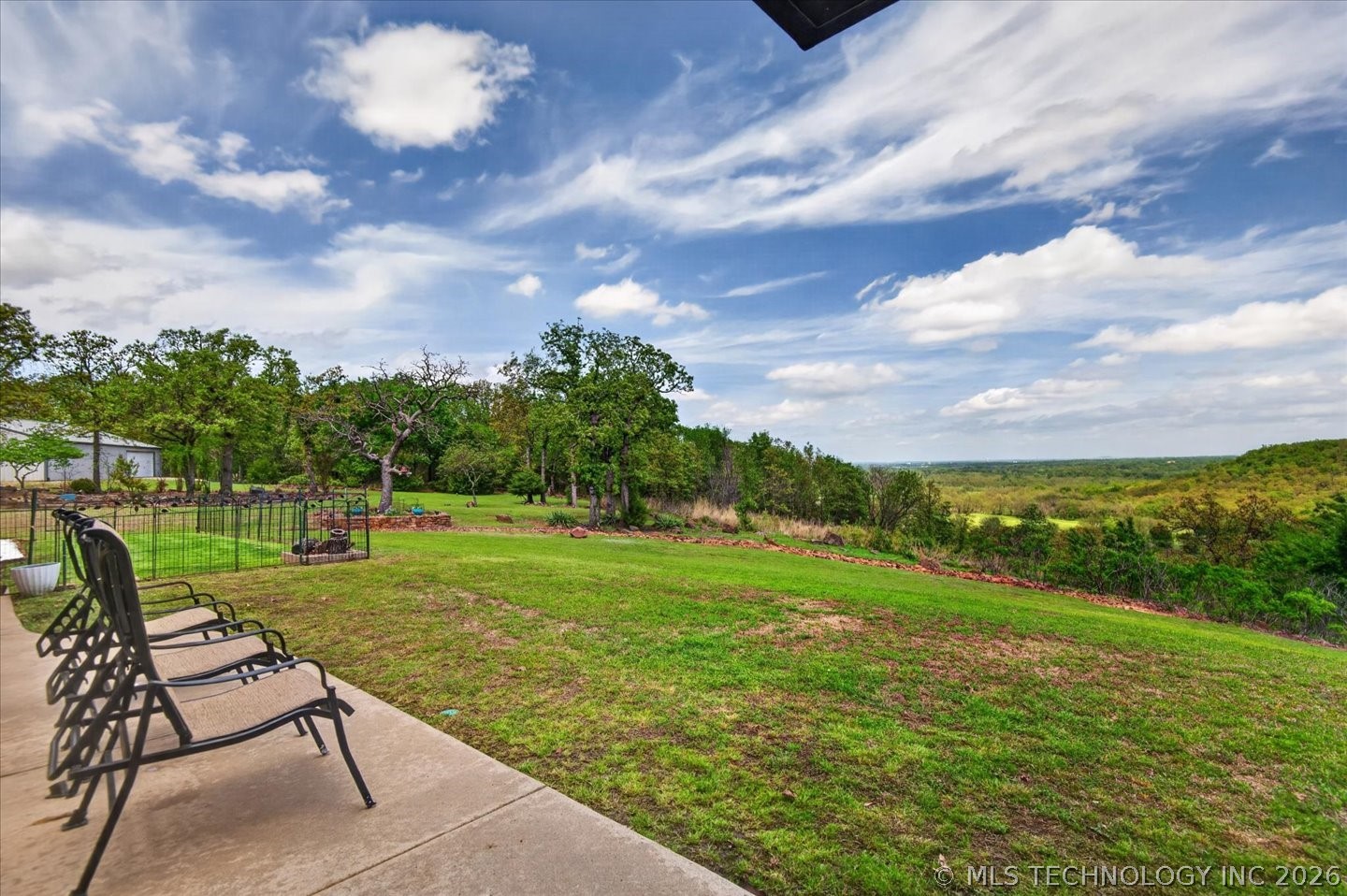 3710 E Mountain Road Property Photo 56