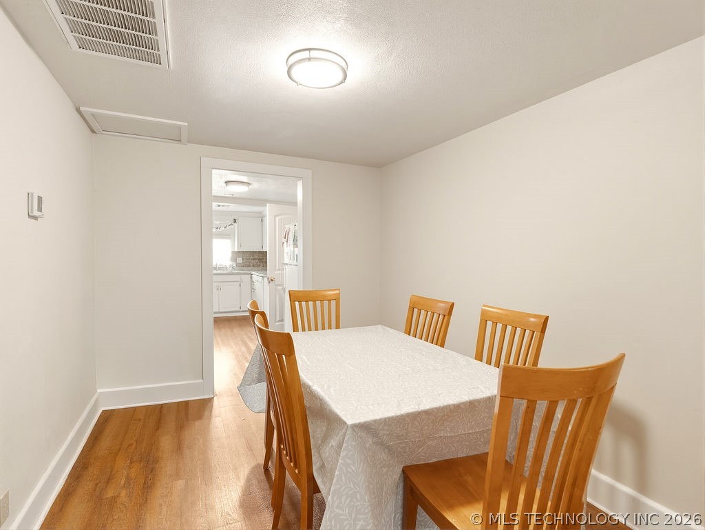 128 W Tahlequah Property Photo 18