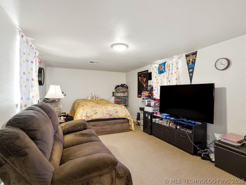 128 W Tahlequah Property Photo 22