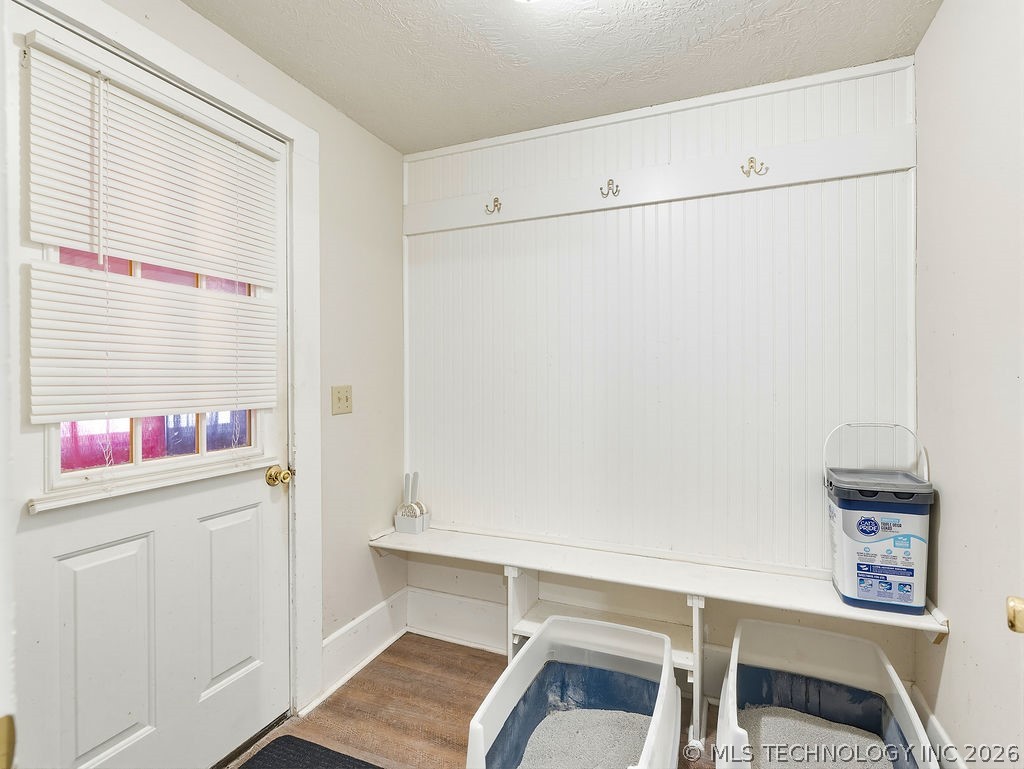 128 W Tahlequah Property Photo 31