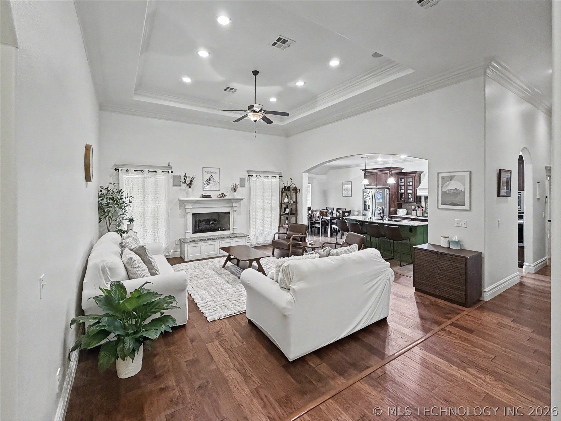 3693 Lexington Avenue Property Photo 5