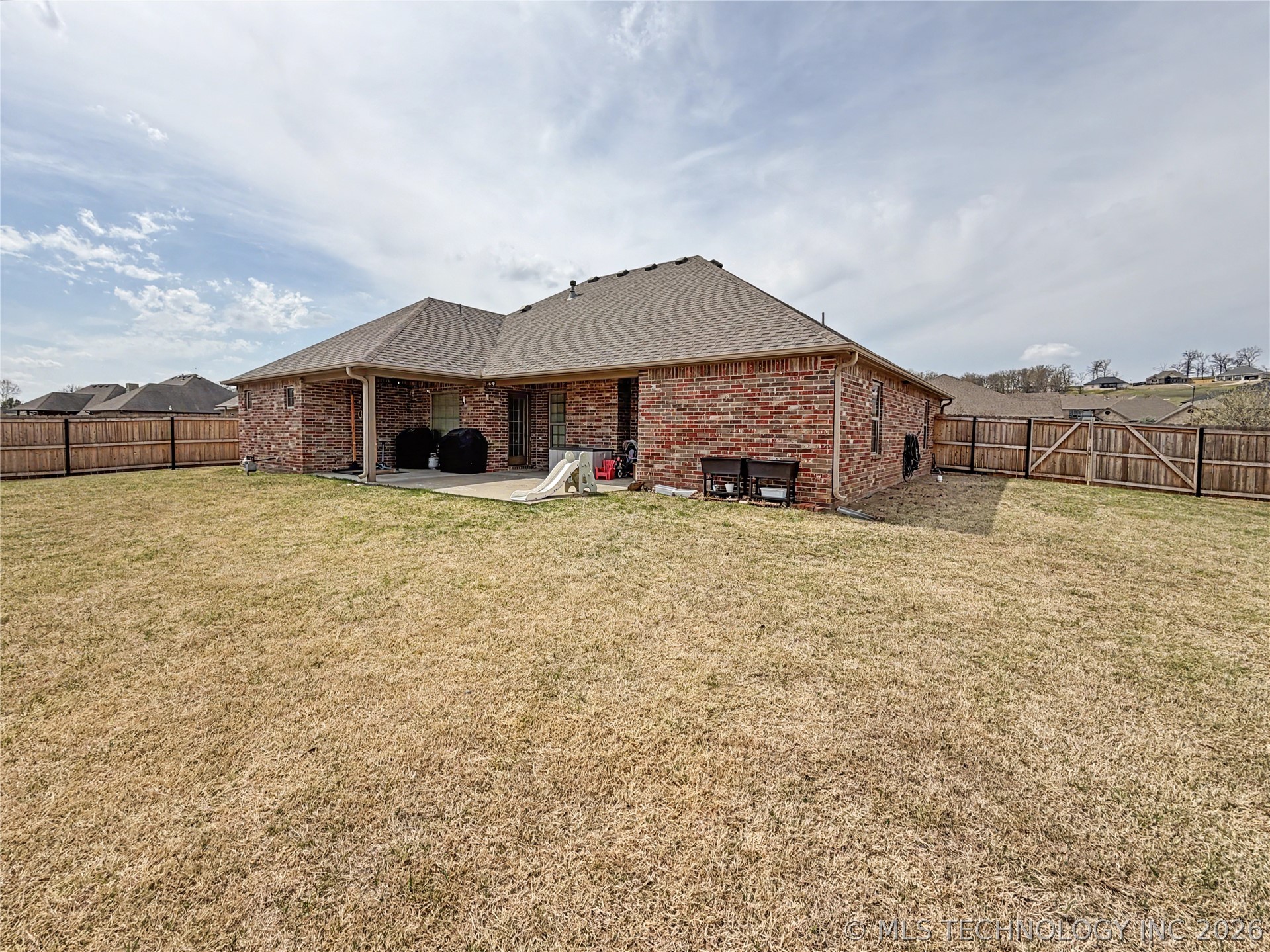 3693 Lexington Avenue Property Photo 27